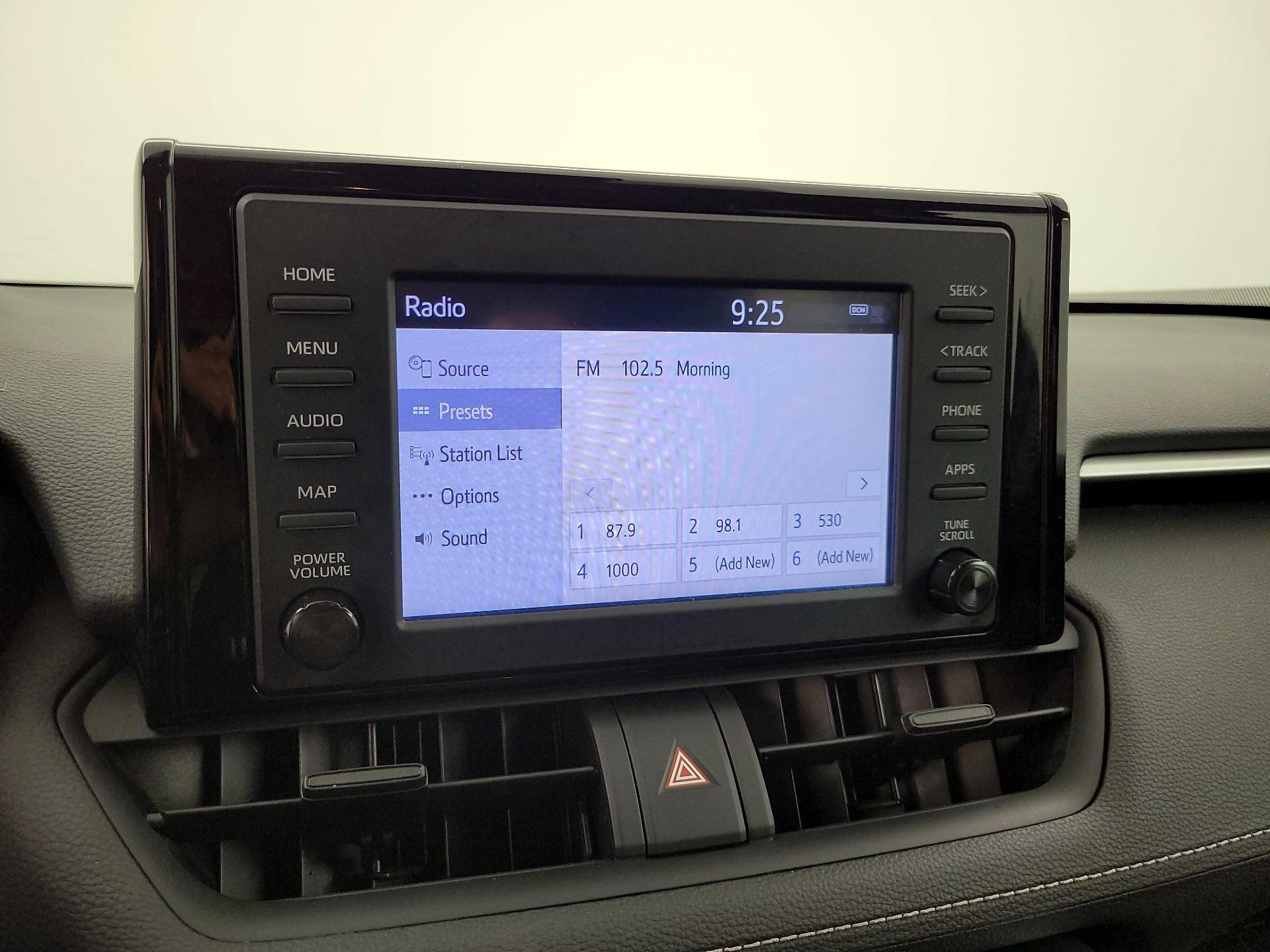 Thumbnail: 2019 Toyota RAV4 - 14