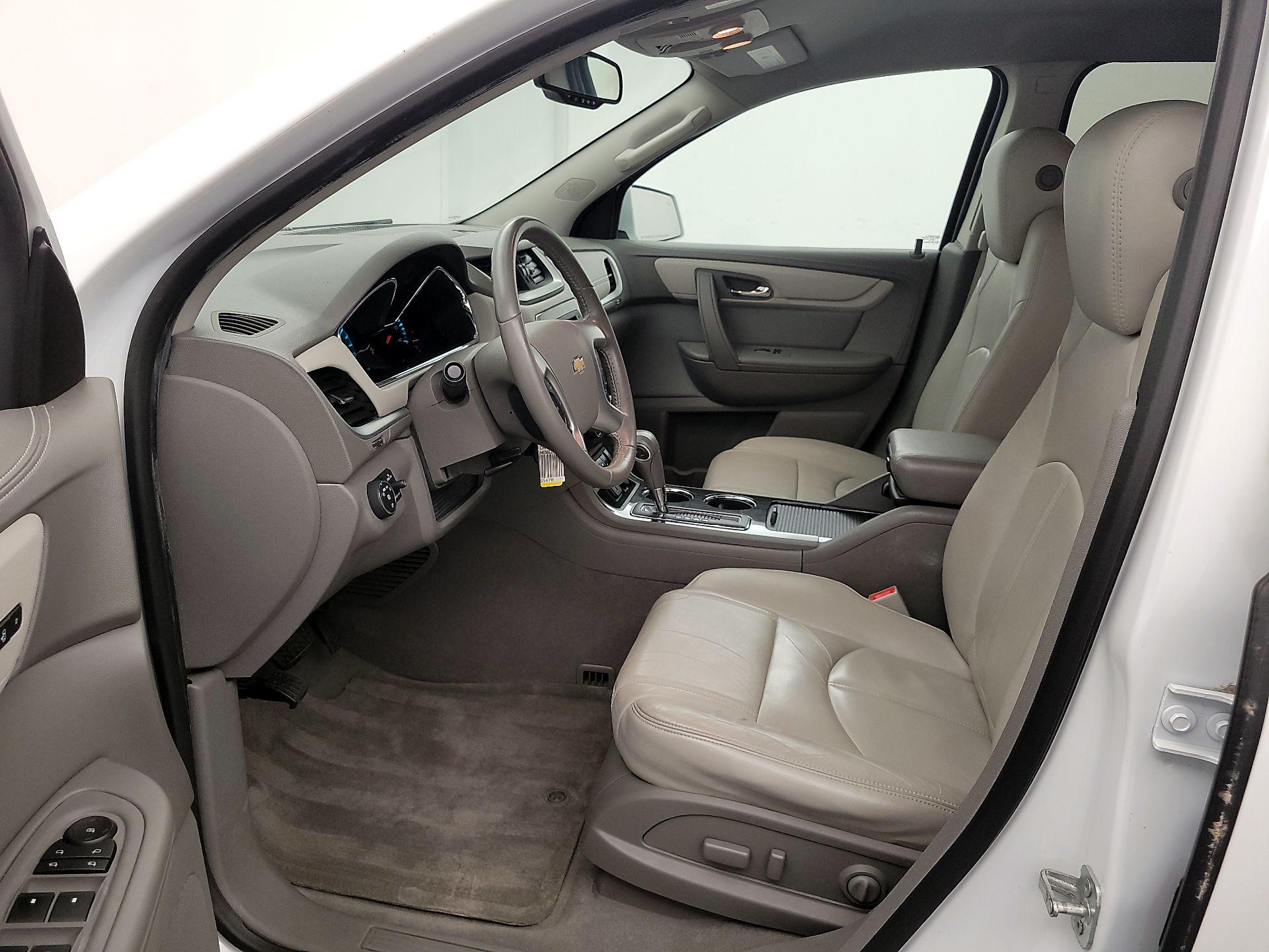 Thumbnail: 2016 Chevrolet Traverse - 11