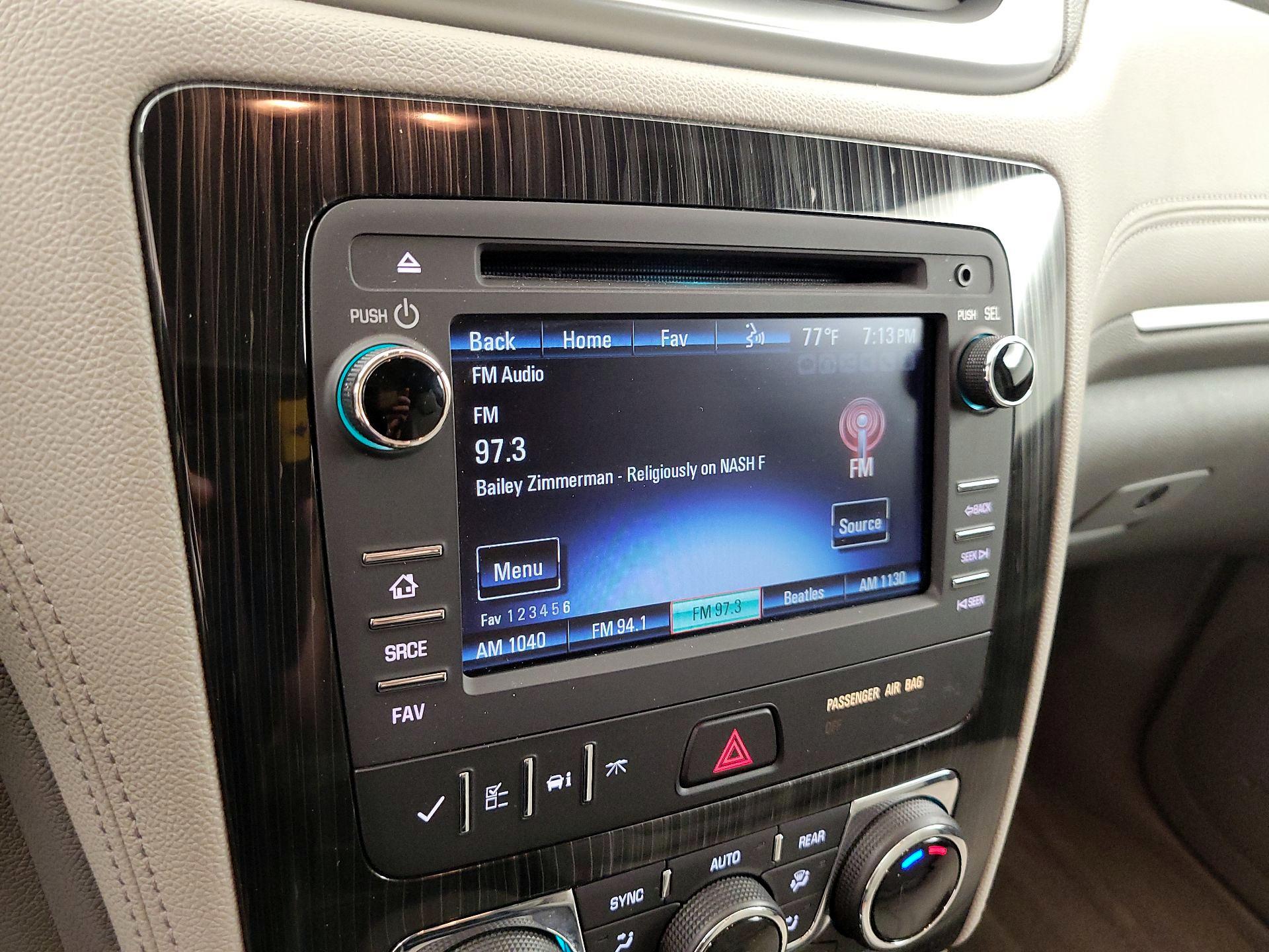 Thumbnail: 2016 Chevrolet Traverse - 15