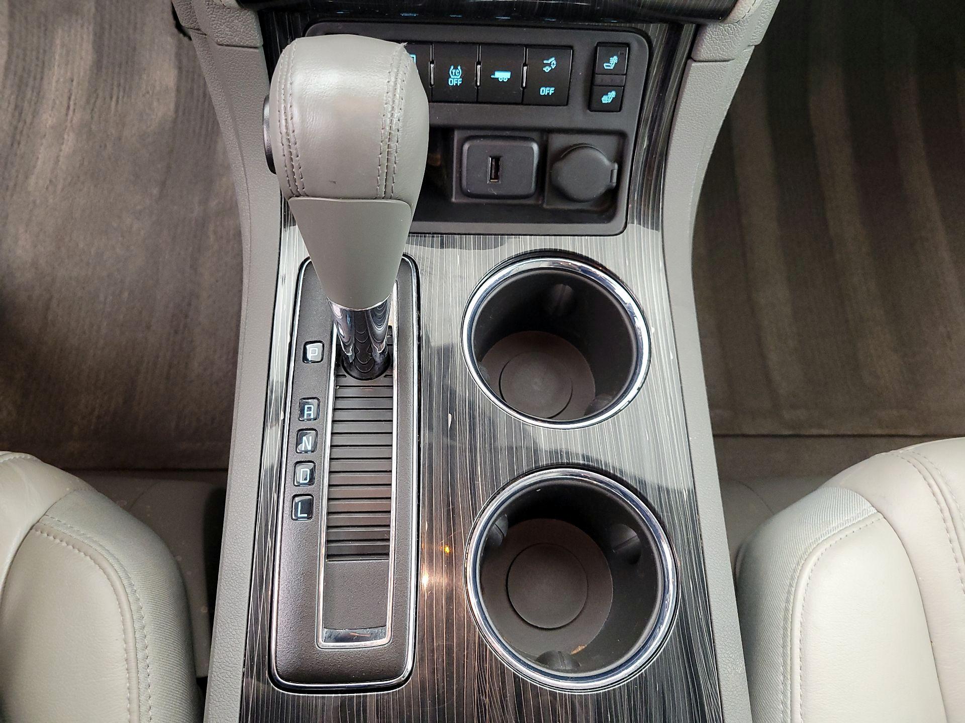Thumbnail: 2016 Chevrolet Traverse - 17