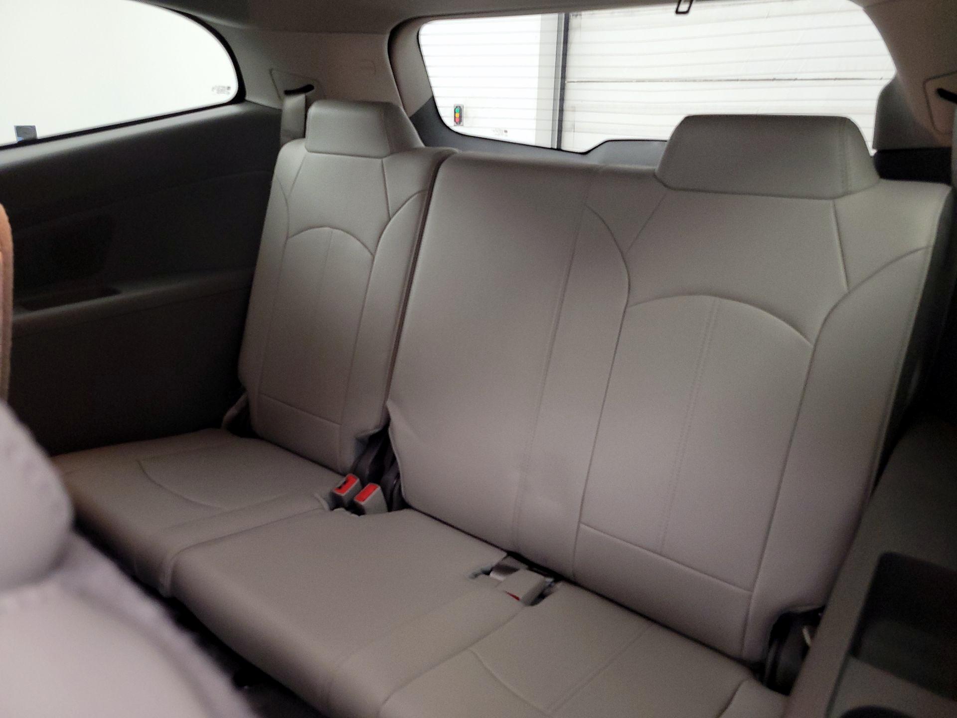 Thumbnail: 2016 Chevrolet Traverse - 20