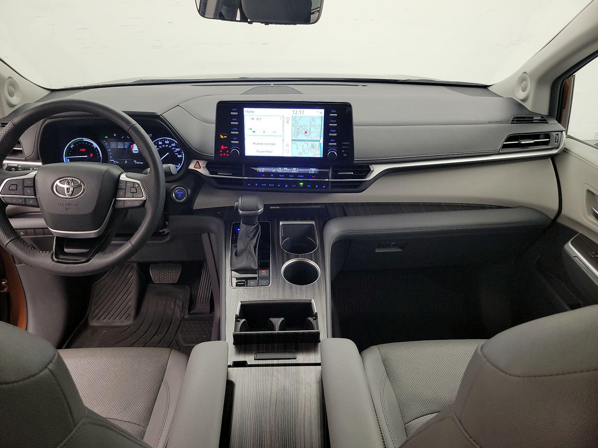 Thumbnail: 2023 Toyota Sienna - 9