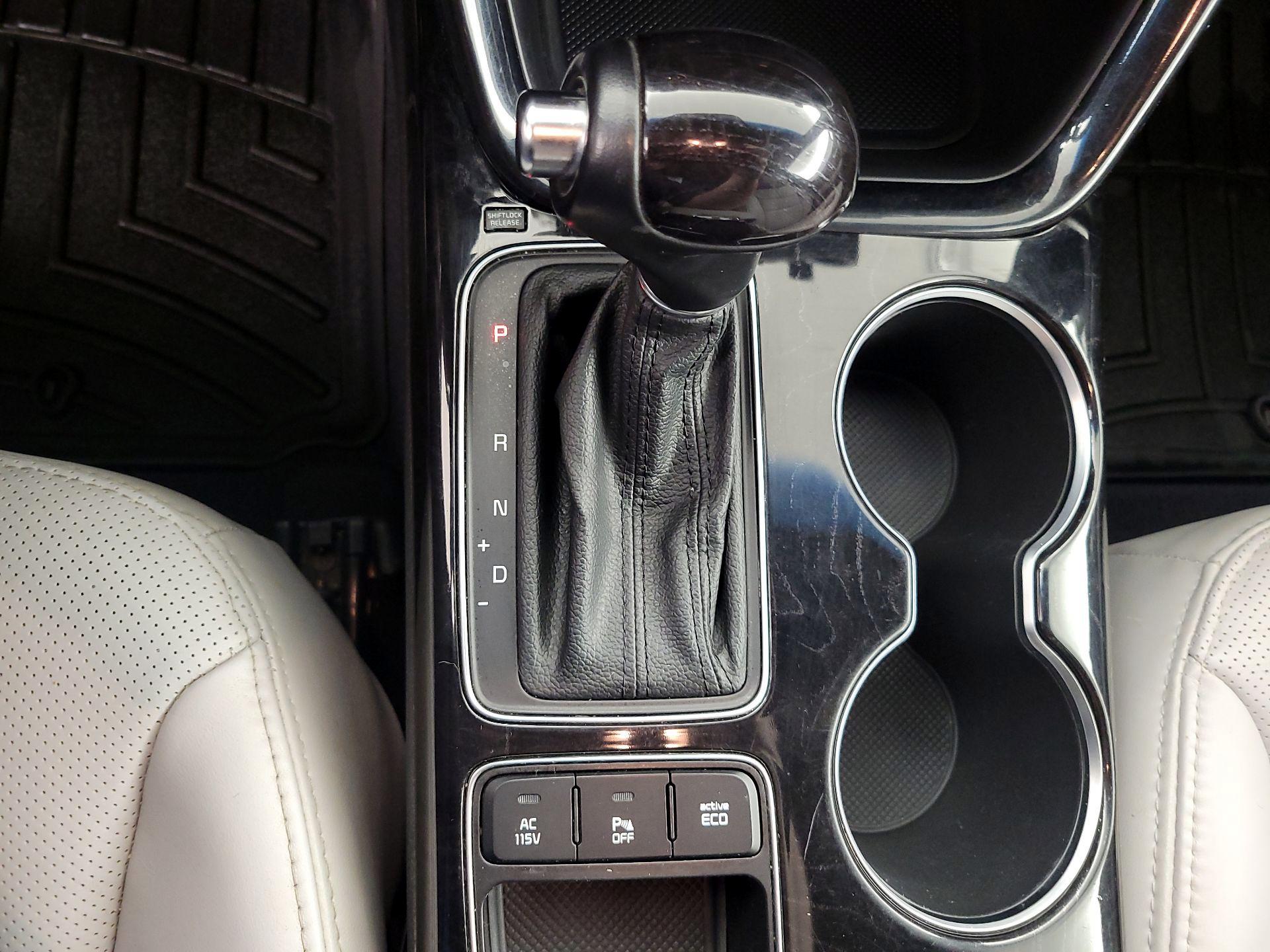 Thumbnail: 2014 Kia Sorento - 18