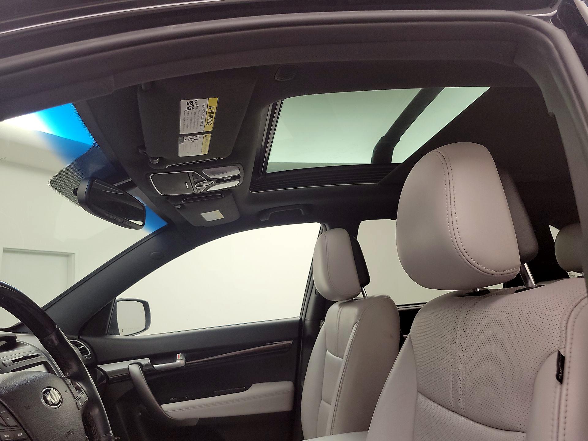 Thumbnail: 2014 Kia Sorento - 20