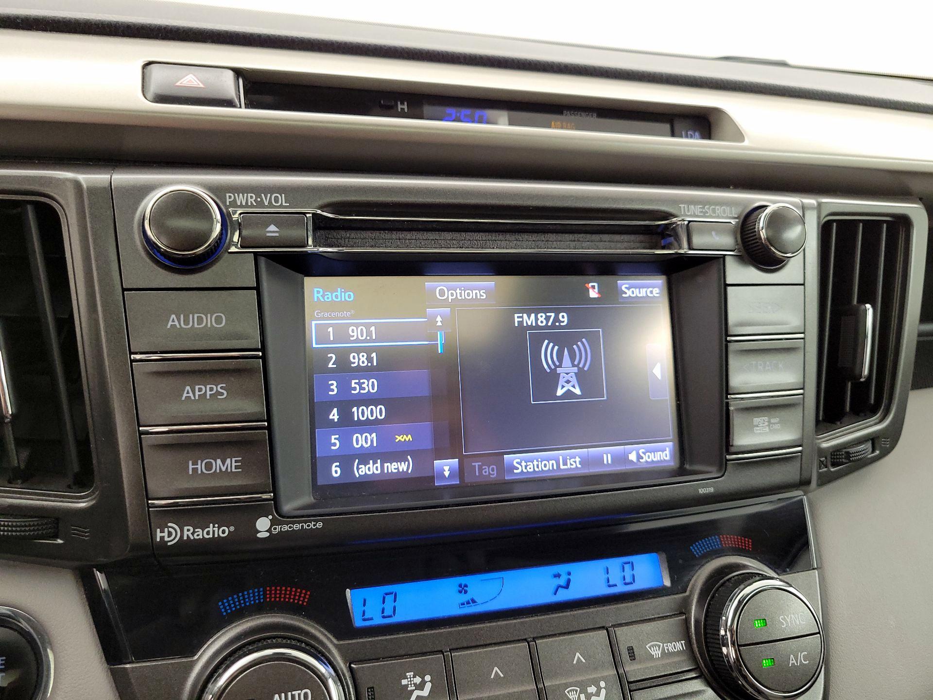 Thumbnail: 2015 Toyota RAV4 - 14