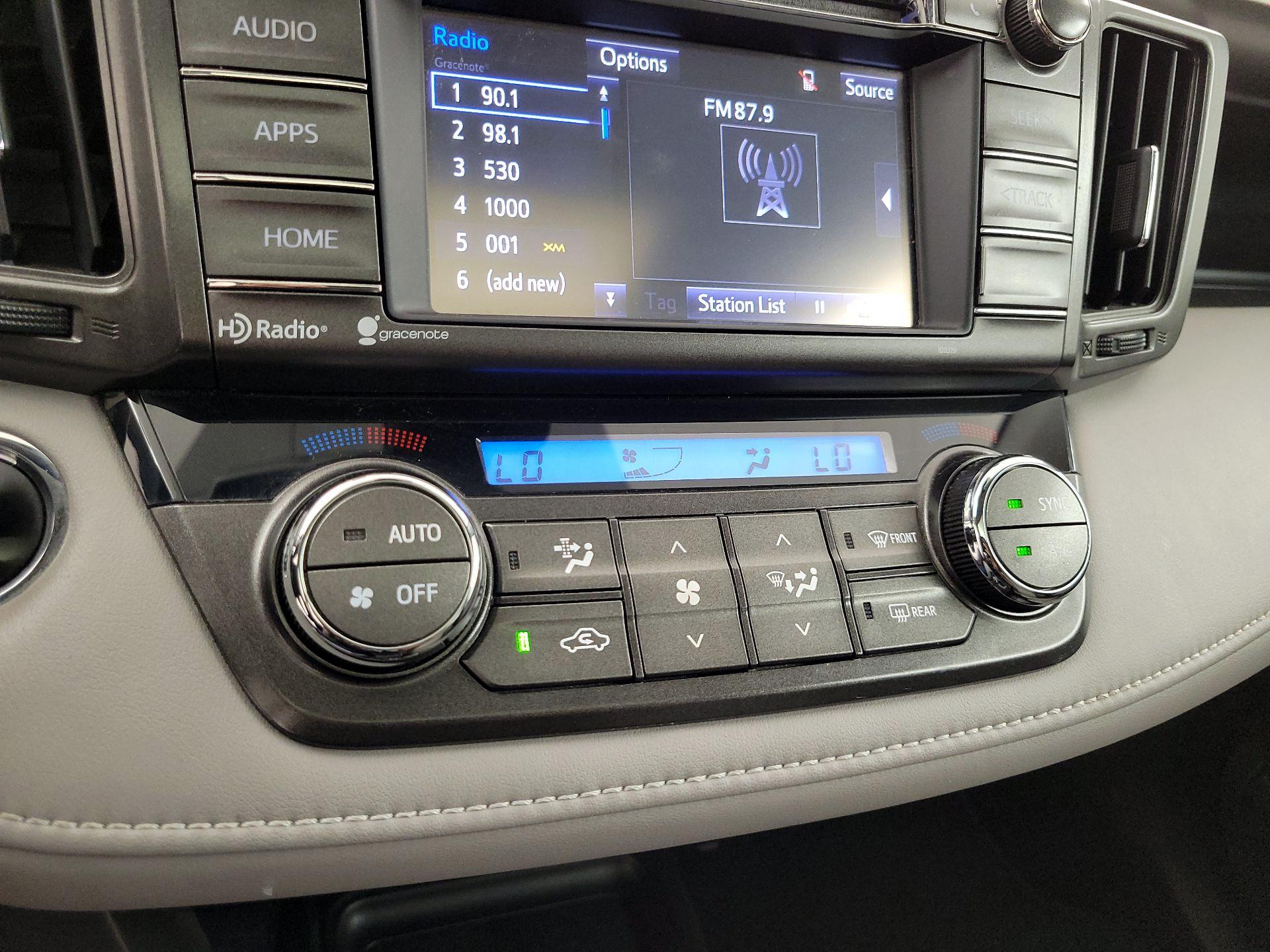 Thumbnail: 2015 Toyota RAV4 - 15