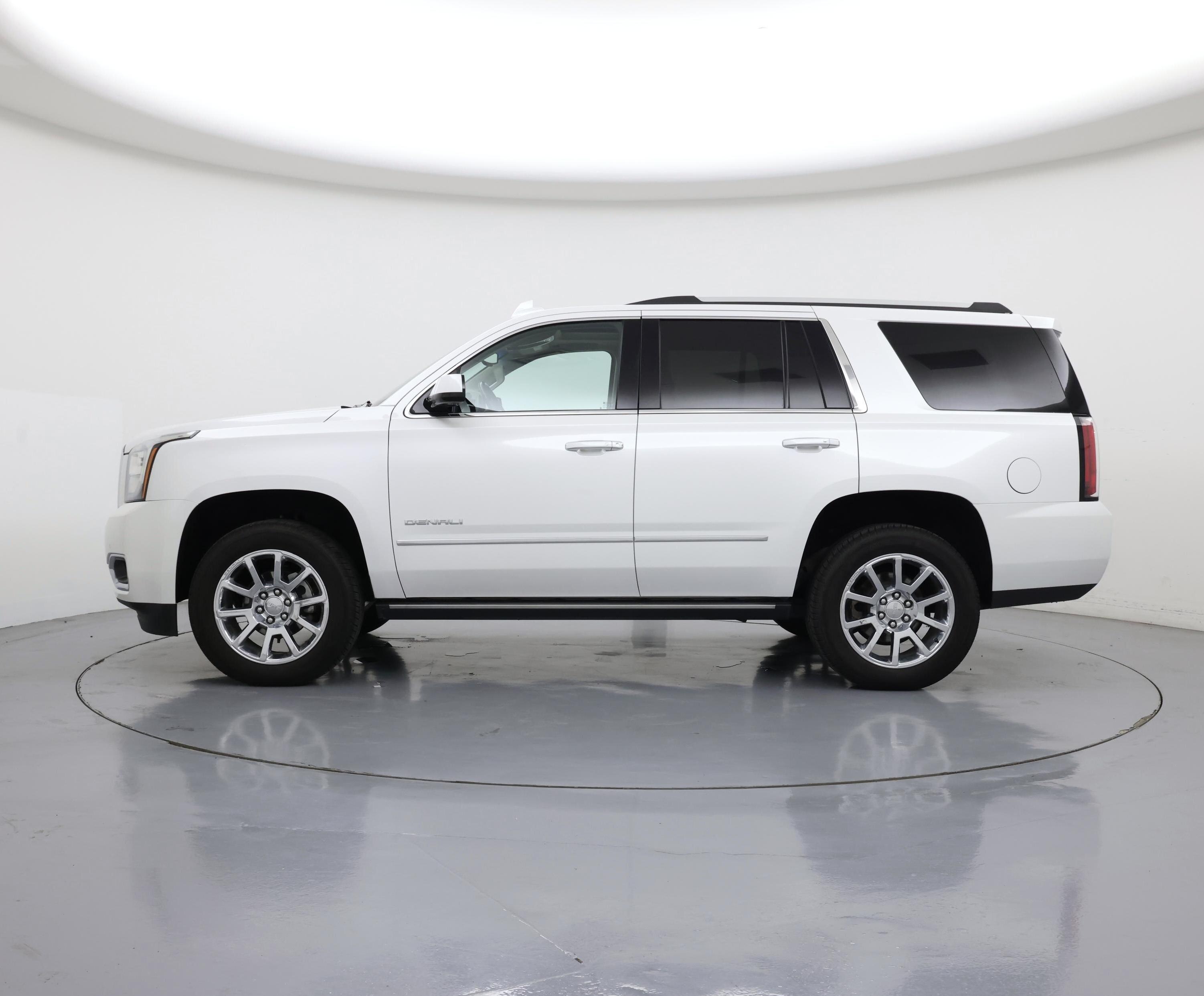 Thumbnail: 2019 GMC Yukon - 3