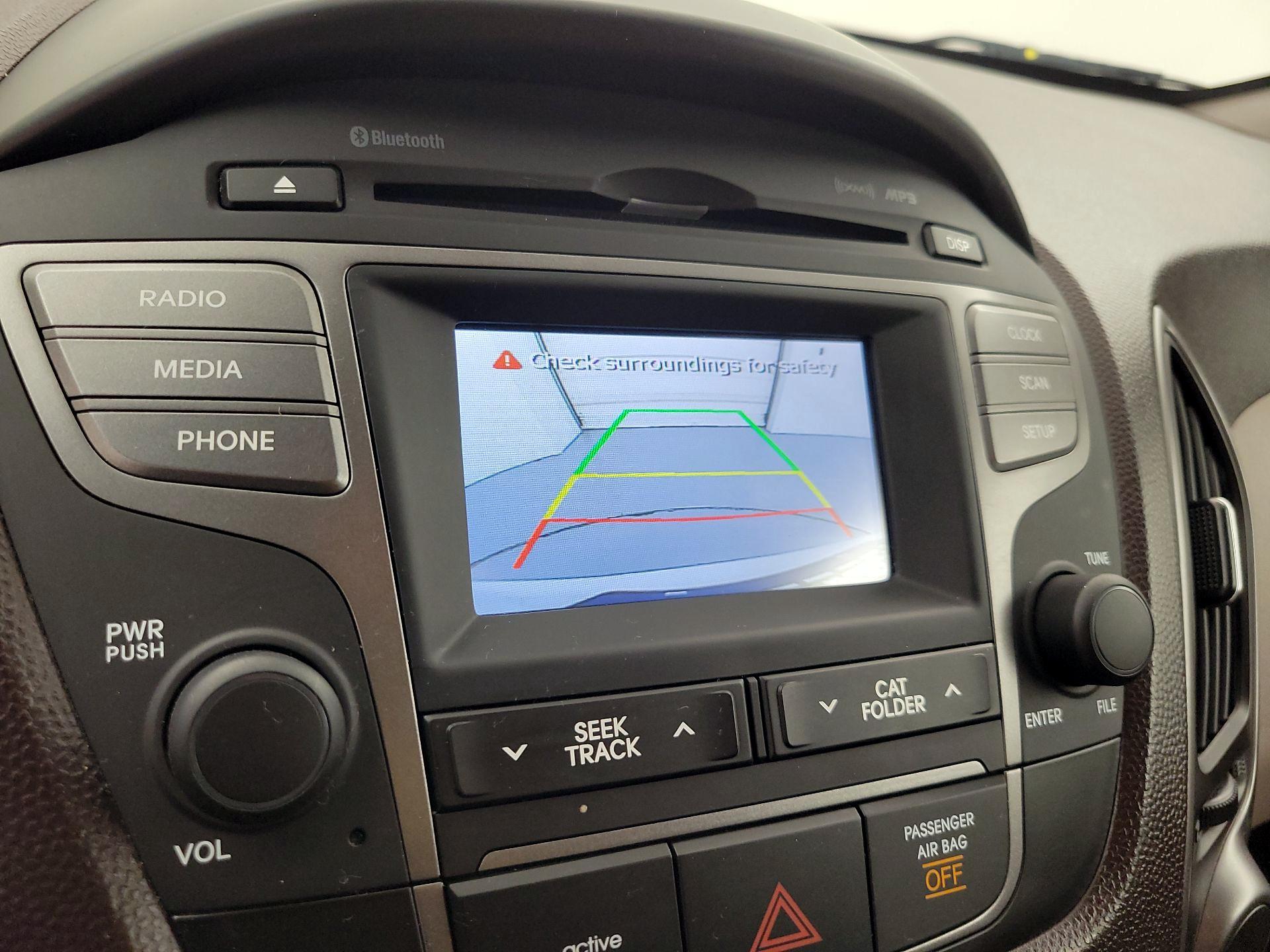 Thumbnail: 2015 Hyundai Tucson - 14