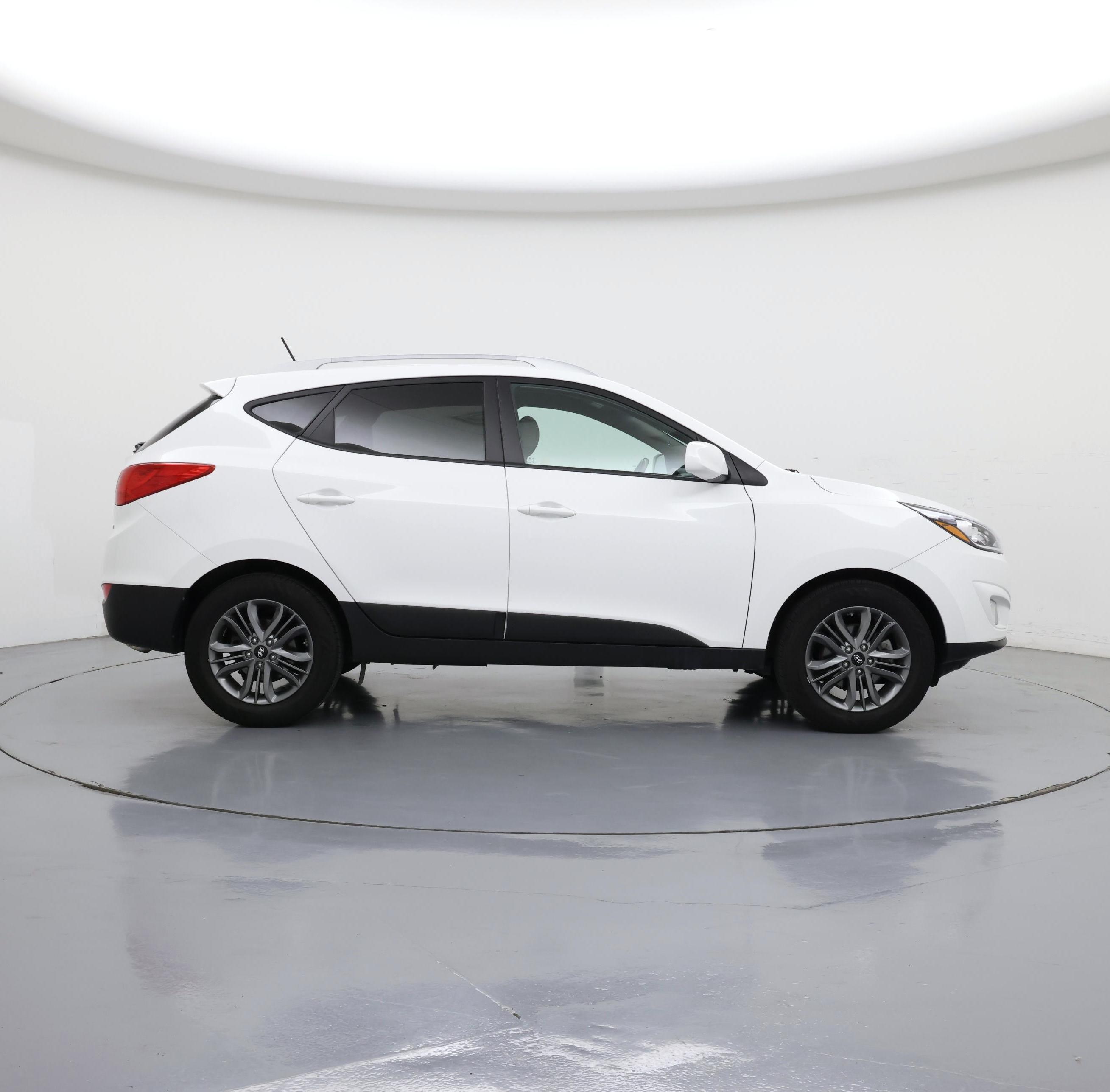 Thumbnail: 2015 Hyundai Tucson - 7