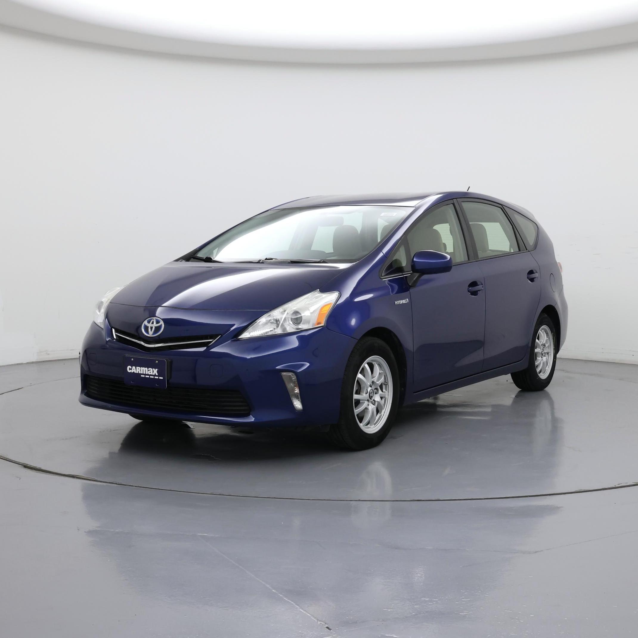 Thumbnail: 2013 Toyota Prius v - 4