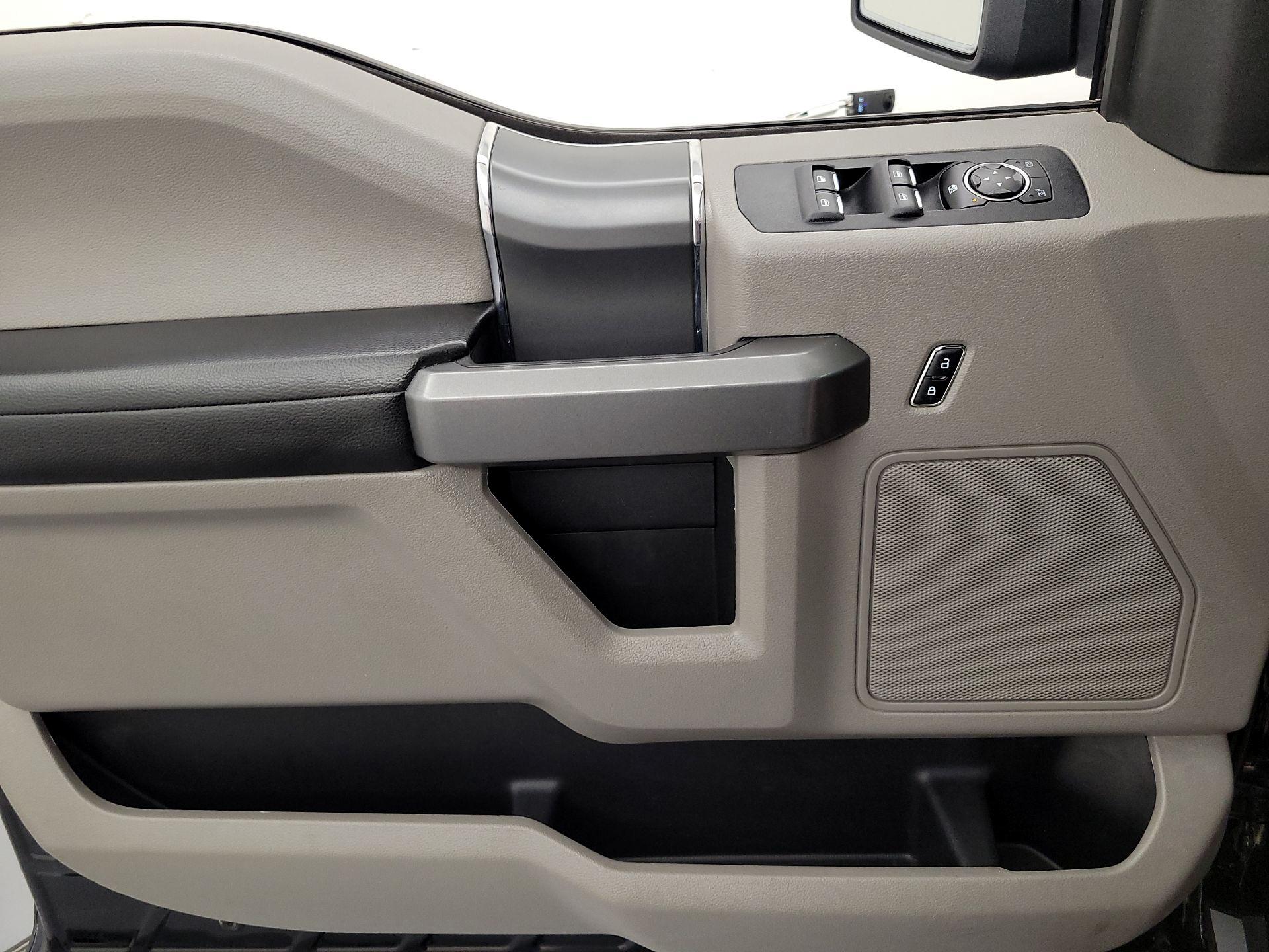Thumbnail: 2016 Ford F-150 - 12