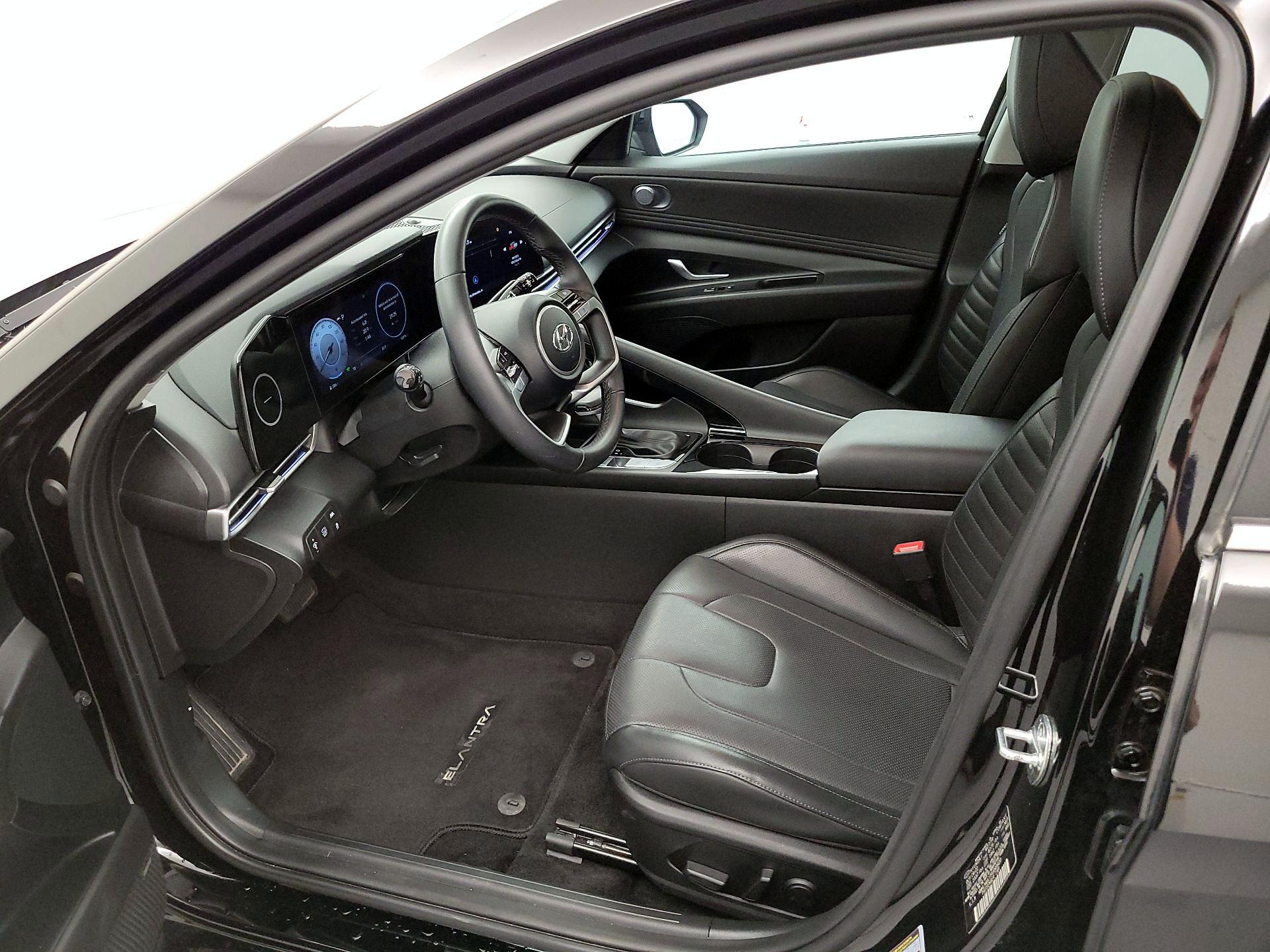 Thumbnail: 2023 Hyundai Elantra - 11