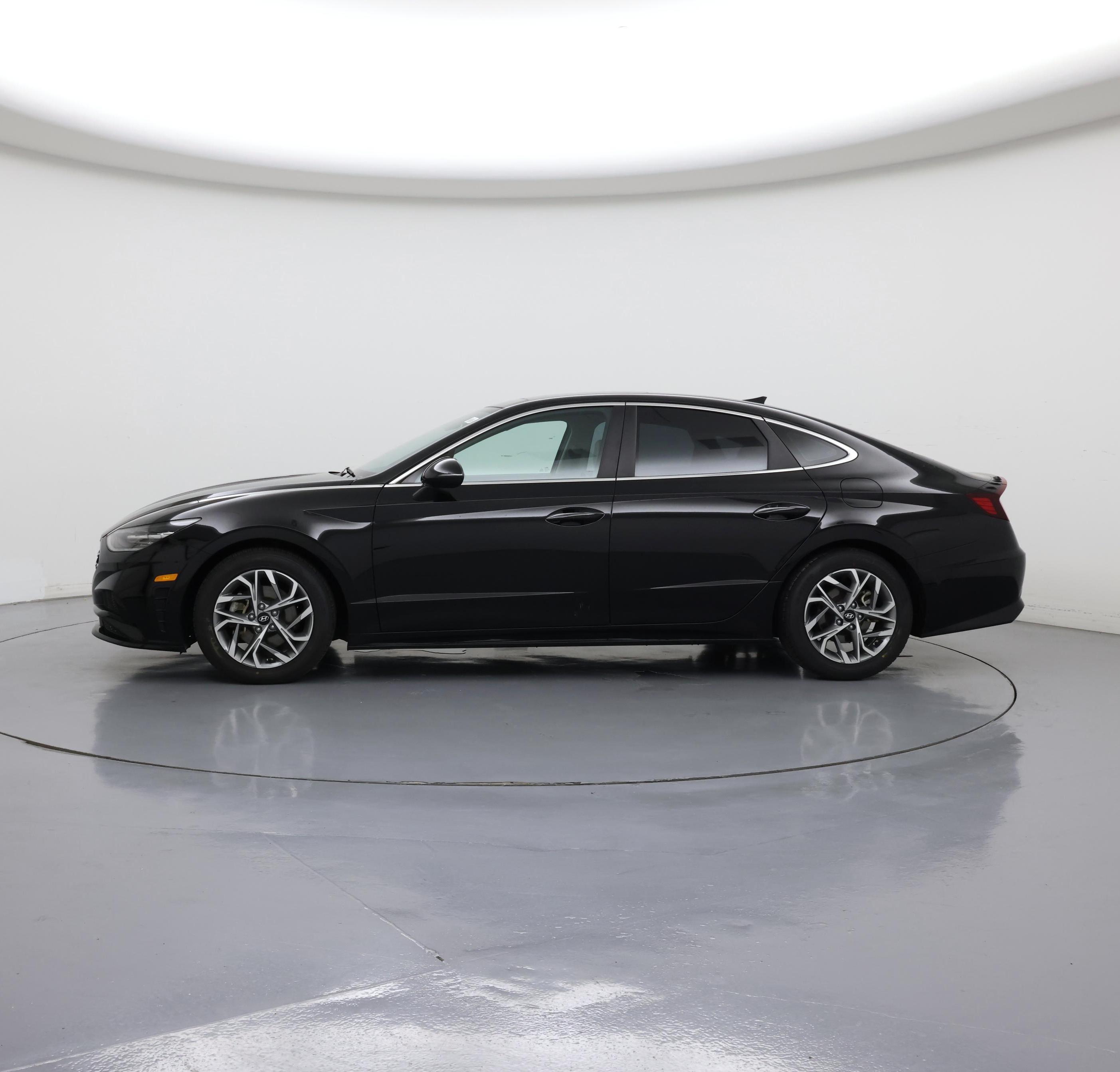 Thumbnail: 2023 Hyundai Sonata - 3