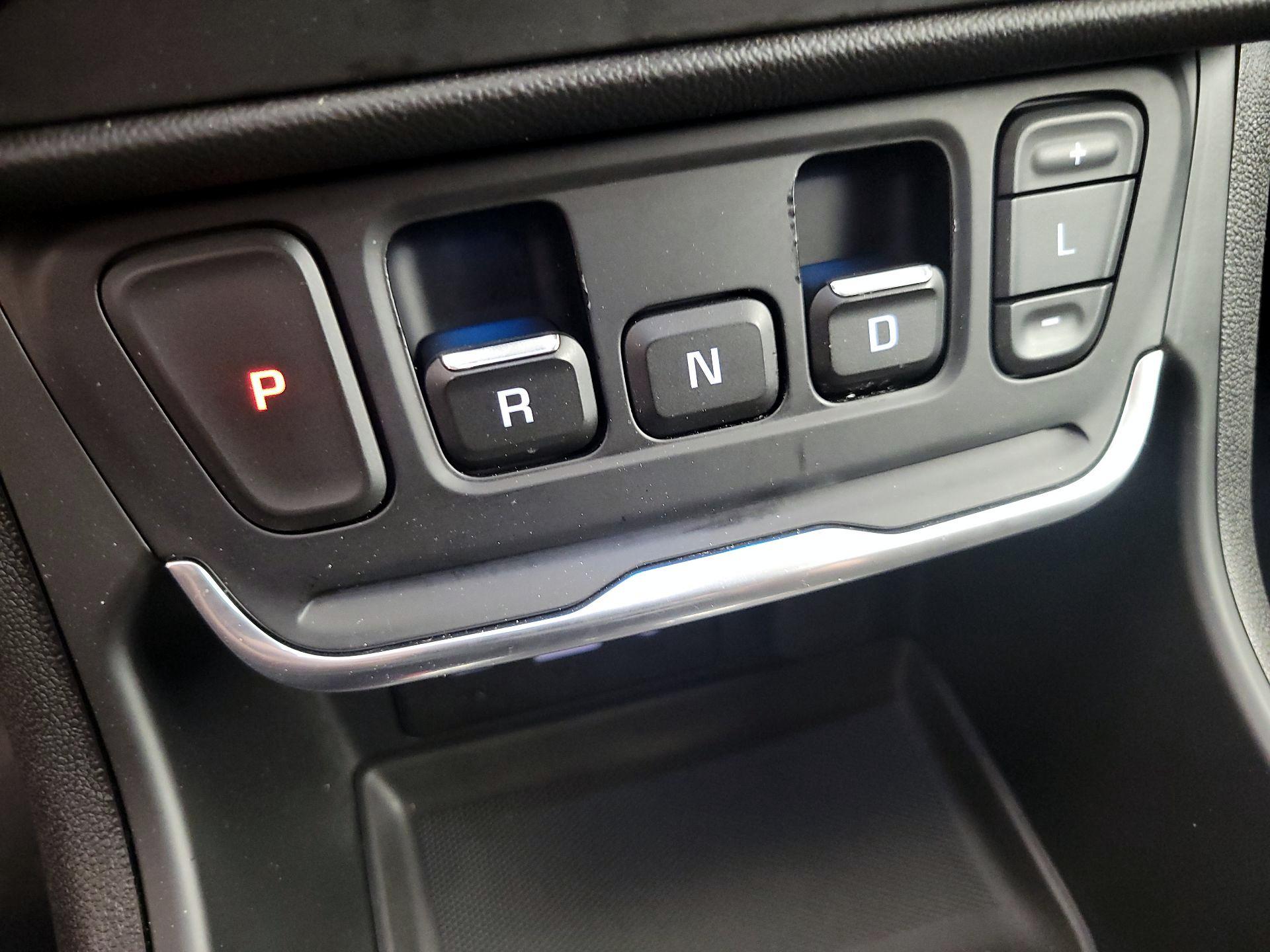Thumbnail: 2018 GMC Terrain - 17