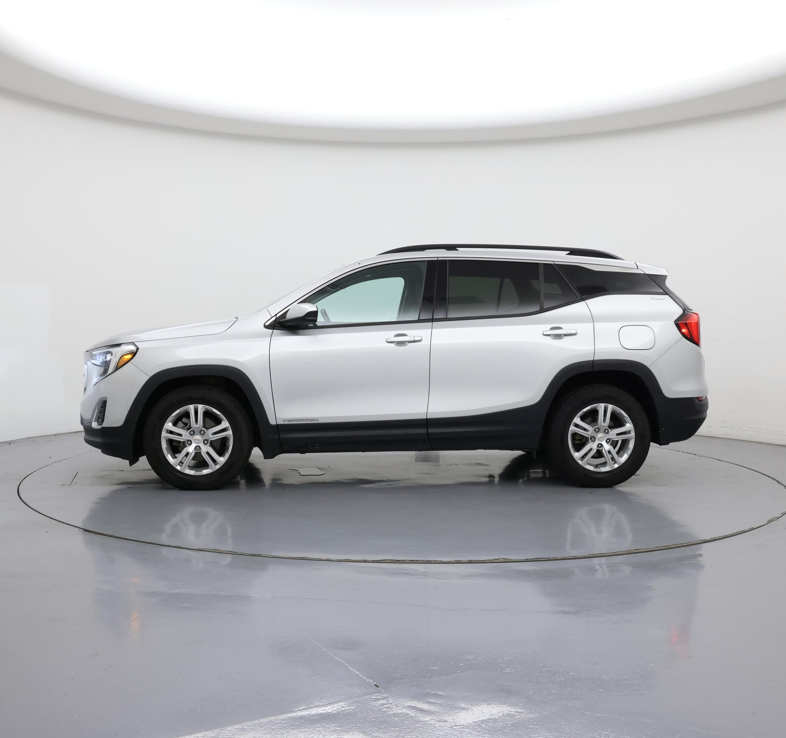 Thumbnail: 2018 GMC Terrain - 3