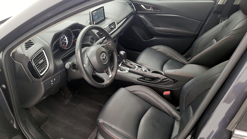 2016 Mazda Mazda3 i Grand Touring 11