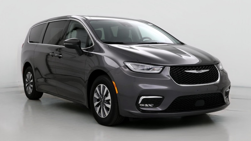 2023 Chrysler Pacifica Hybrid Touring L Hero Image