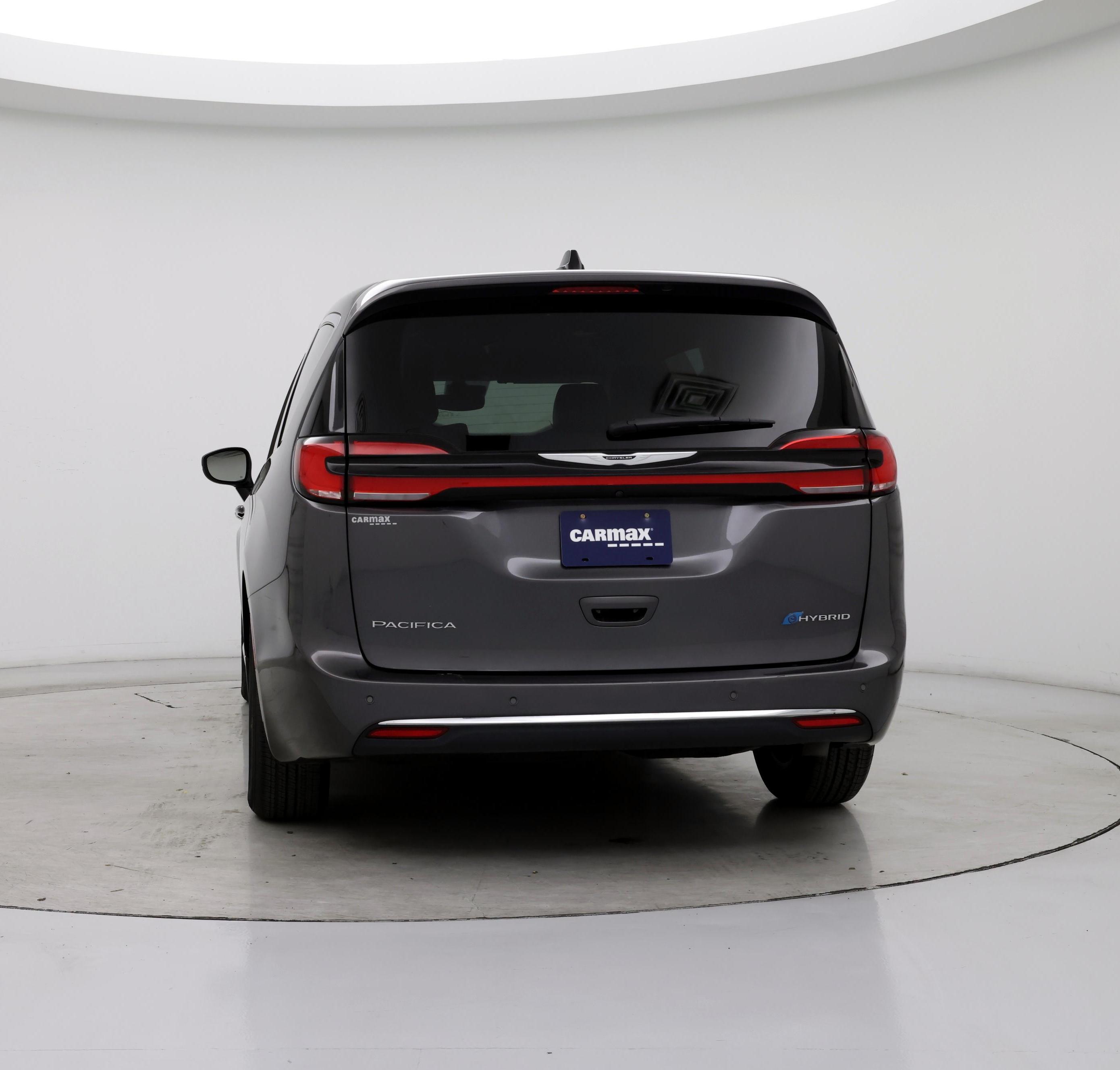 Thumbnail: 2023 Chrysler Pacifica - 6