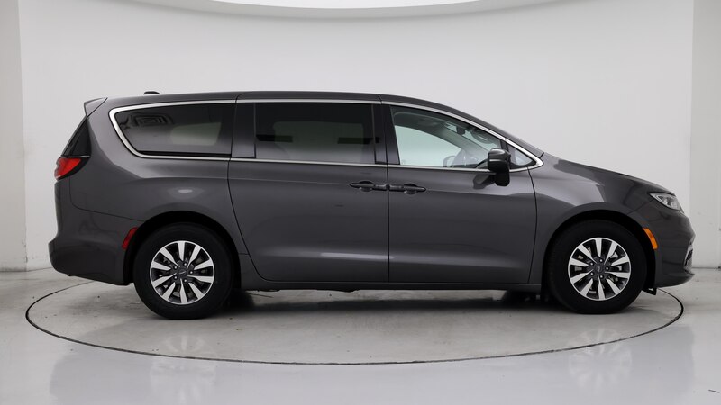 2023 Chrysler Pacifica Hybrid Touring L 7