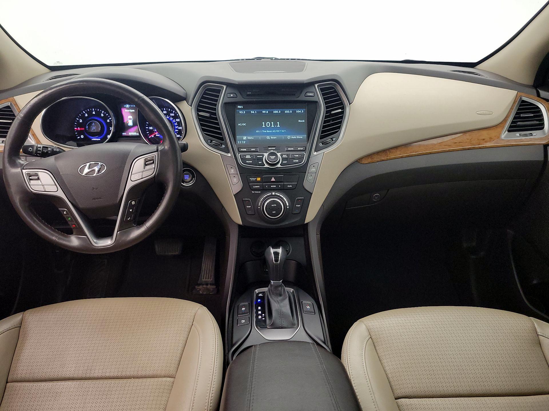 Thumbnail: 2016 Hyundai Santa Fe - 9