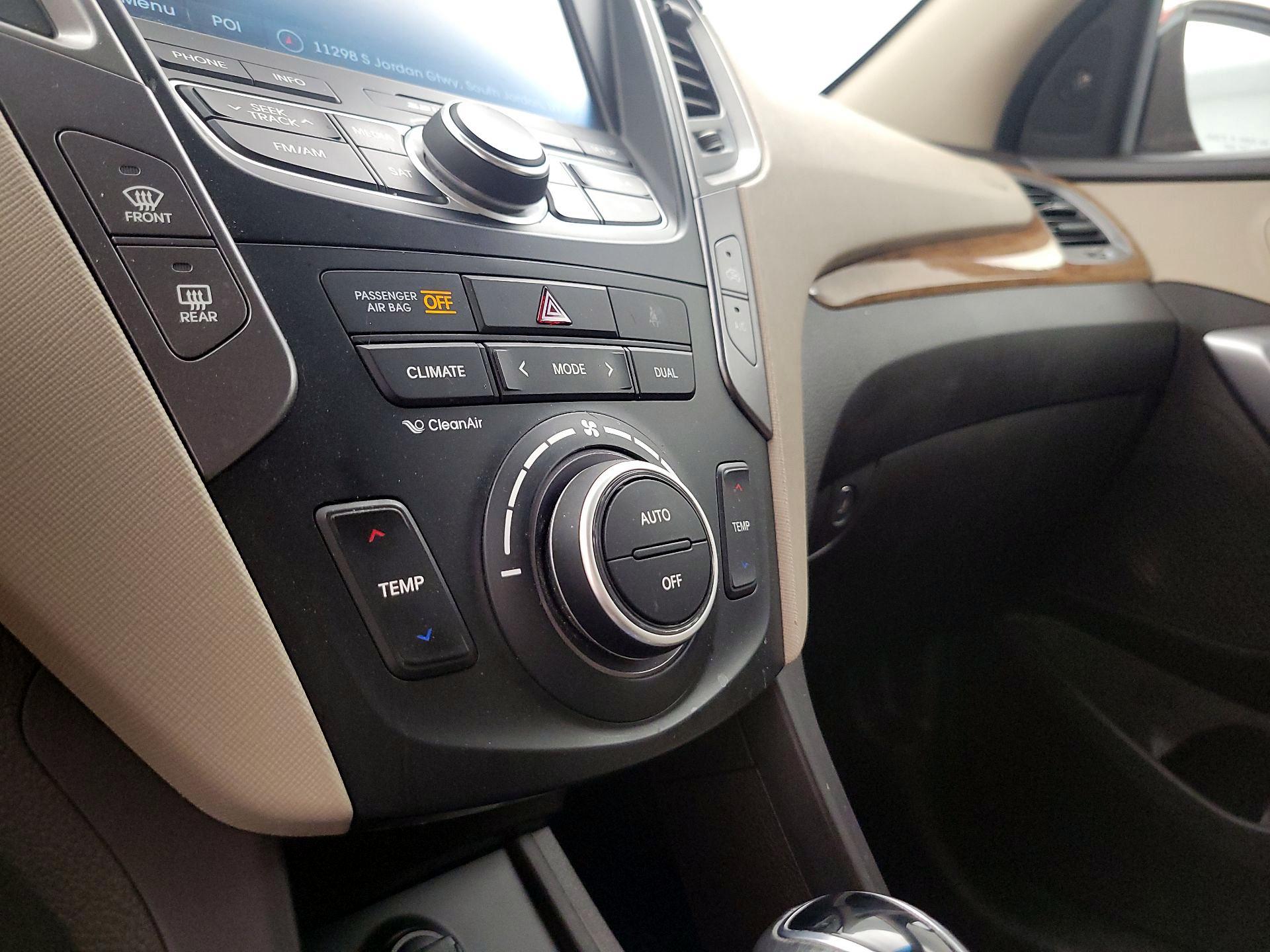 Thumbnail: 2016 Hyundai Santa Fe - 16