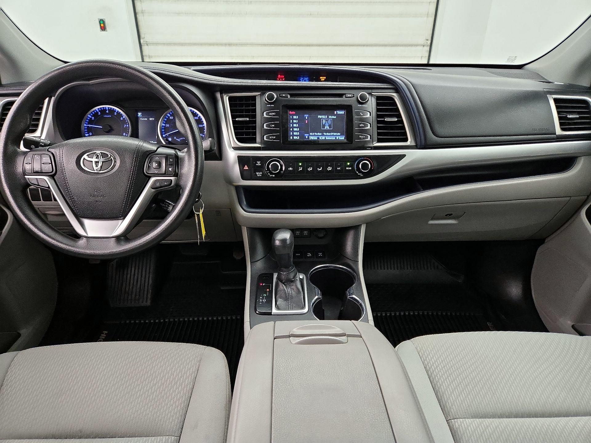 Thumbnail: 2018 Toyota Highlander - 9