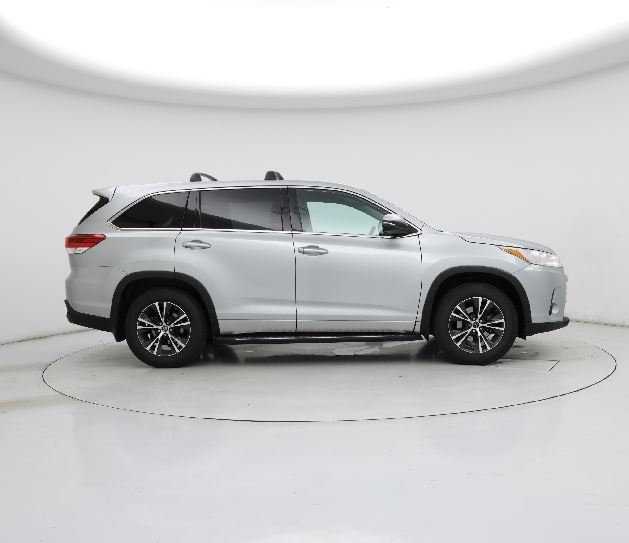 Thumbnail: 2018 Toyota Highlander - 7