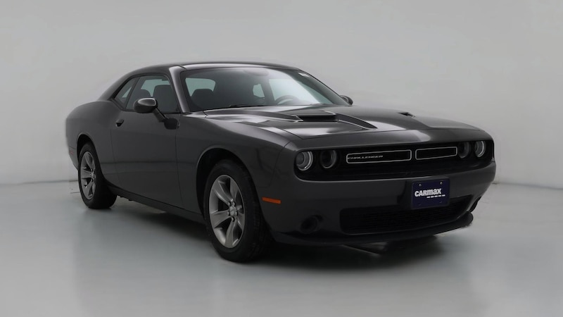 2017 Dodge Challenger SXT Hero Image