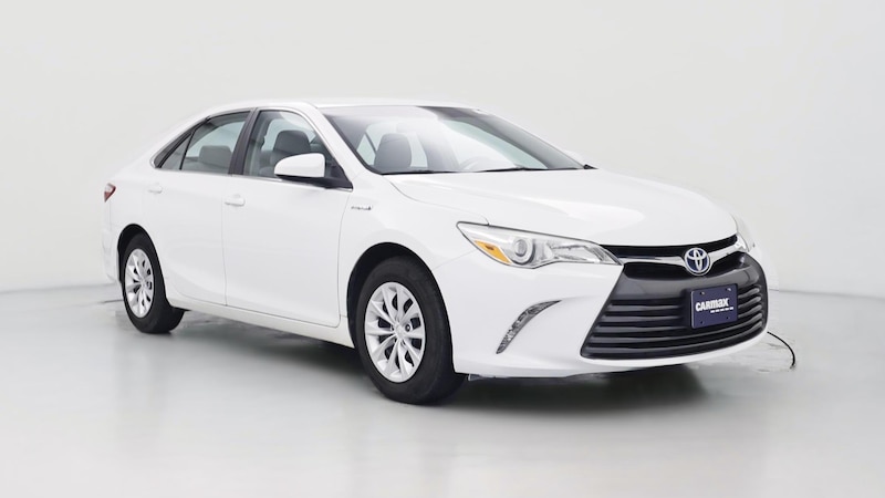 2017 Toyota Camry LE Hero Image