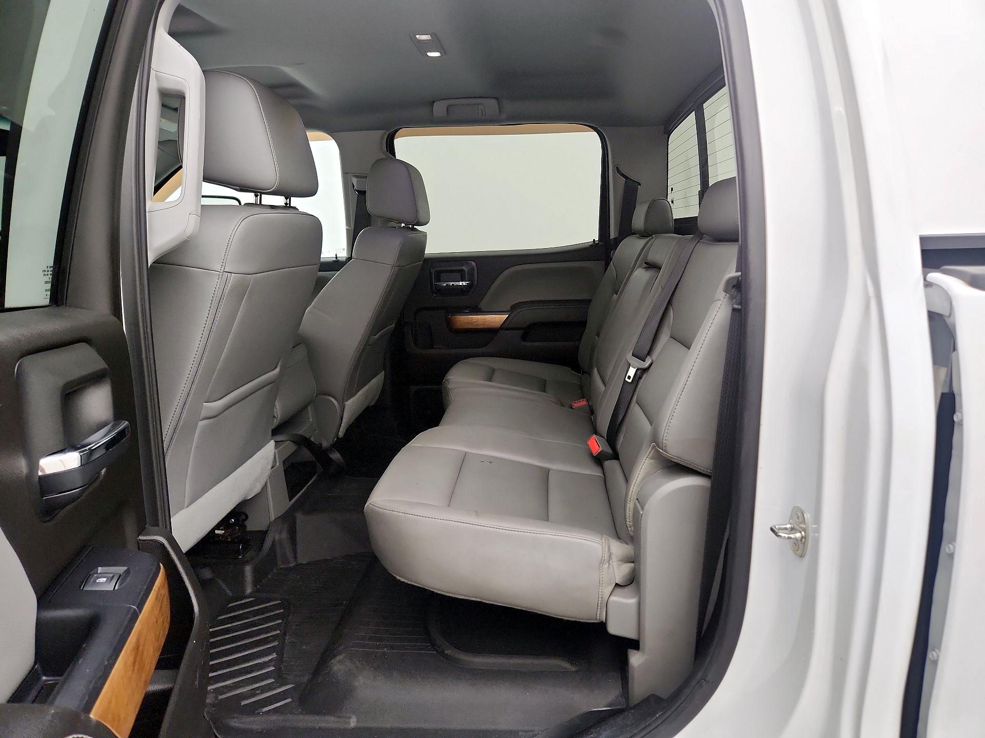 Thumbnail: 2019 Chevrolet Silverado 3500 - 20
