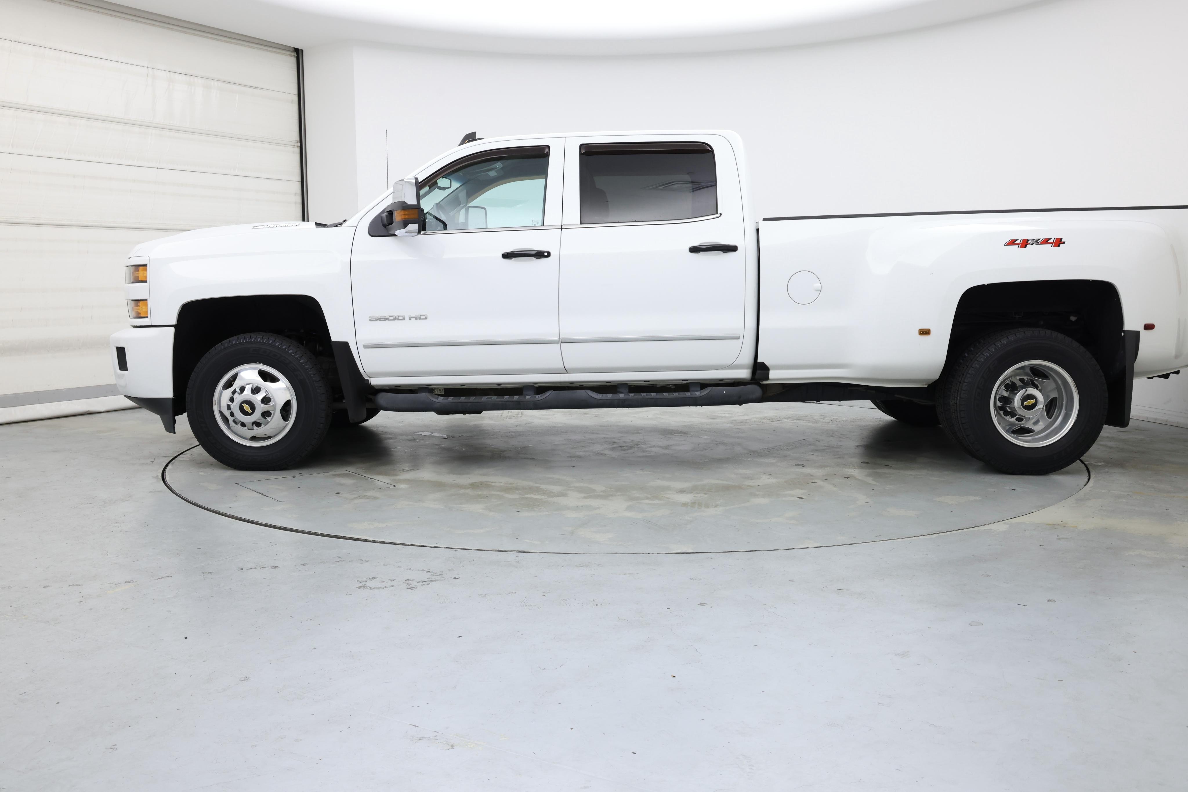 Thumbnail: 2019 Chevrolet Silverado 3500 - 3