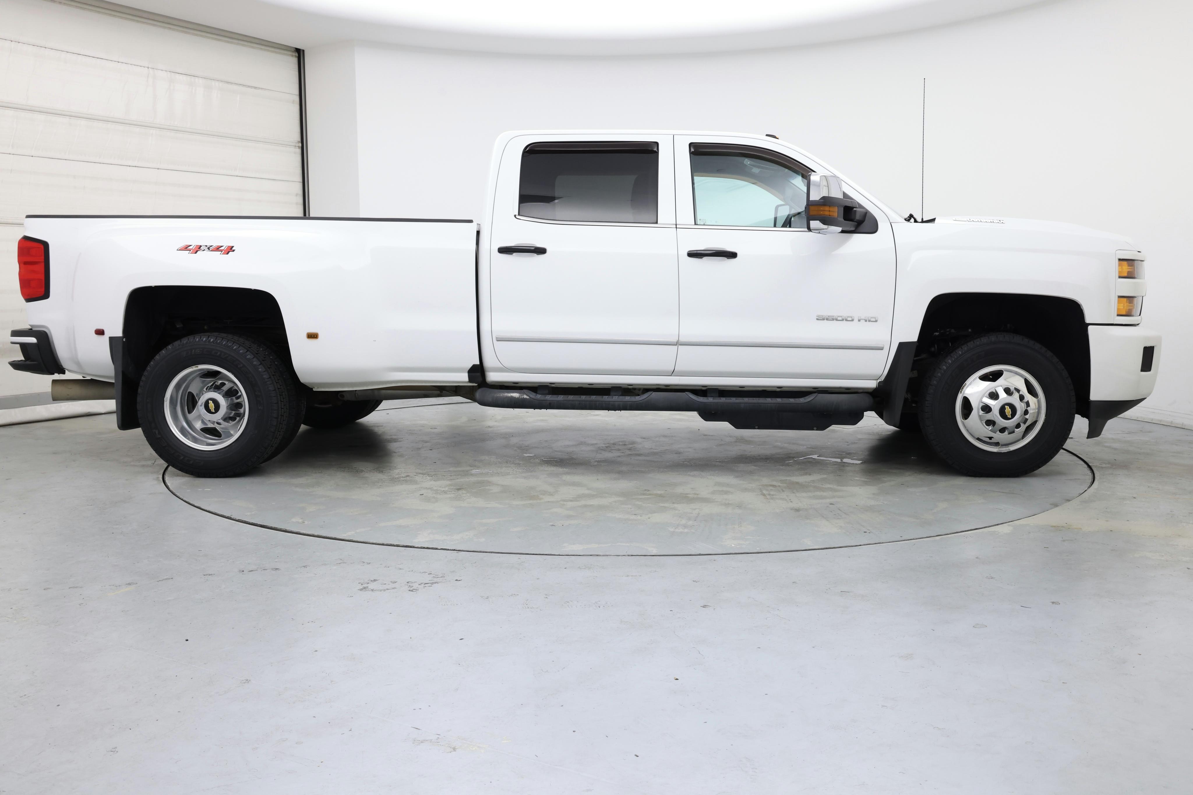 Thumbnail: 2019 Chevrolet Silverado 3500 - 7