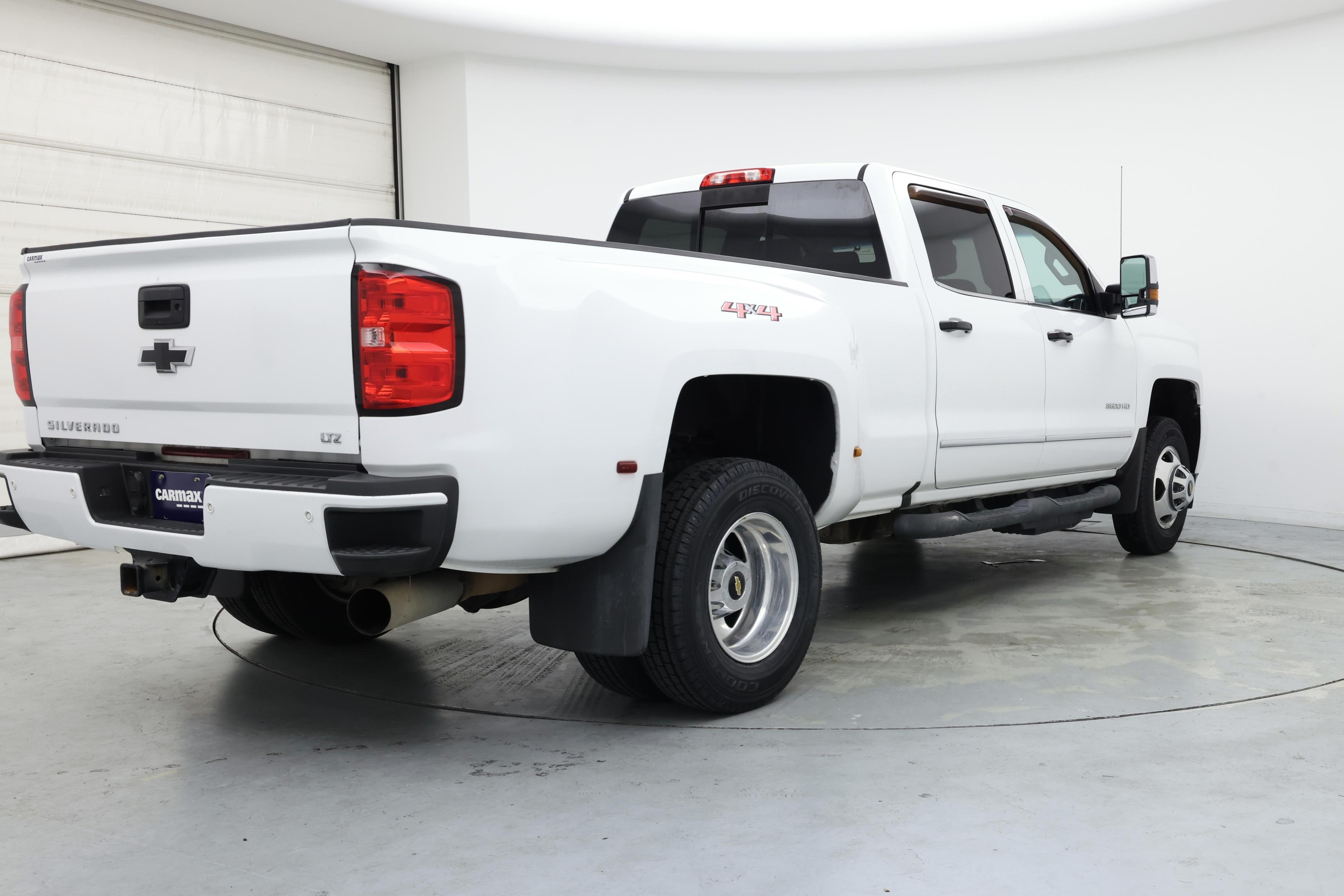 Thumbnail: 2019 Chevrolet Silverado 3500 - 8