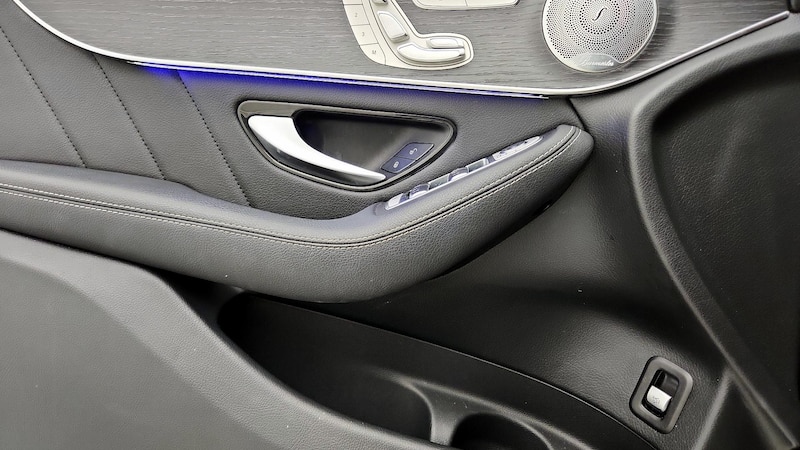2021 Mercedes-Benz GLC 300 12