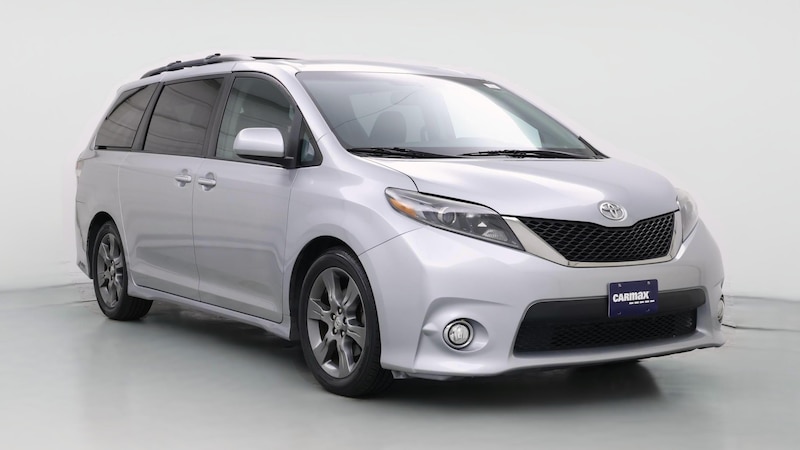 2015 Toyota Sienna SE Hero Image