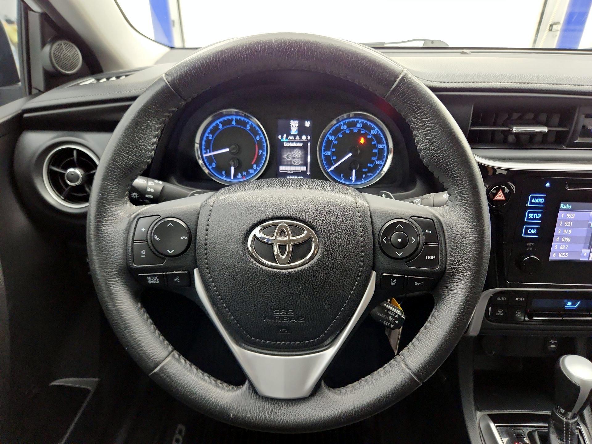 Thumbnail: 2018 Toyota Corolla - 10