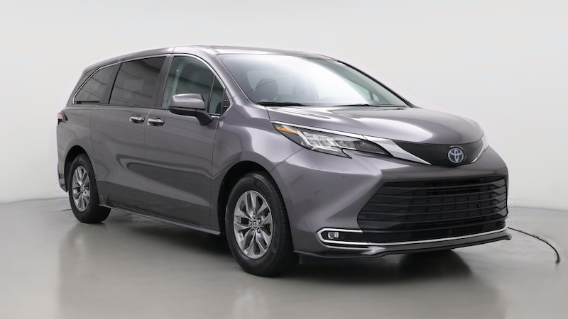 2023 Toyota Sienna XLE Hero Image