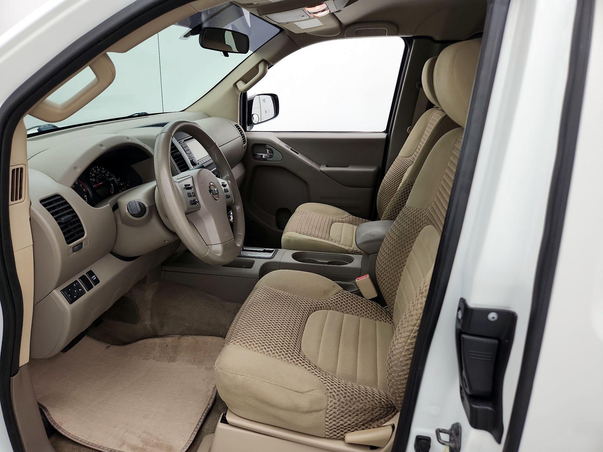 Thumbnail: 2015 Nissan Frontier - 11