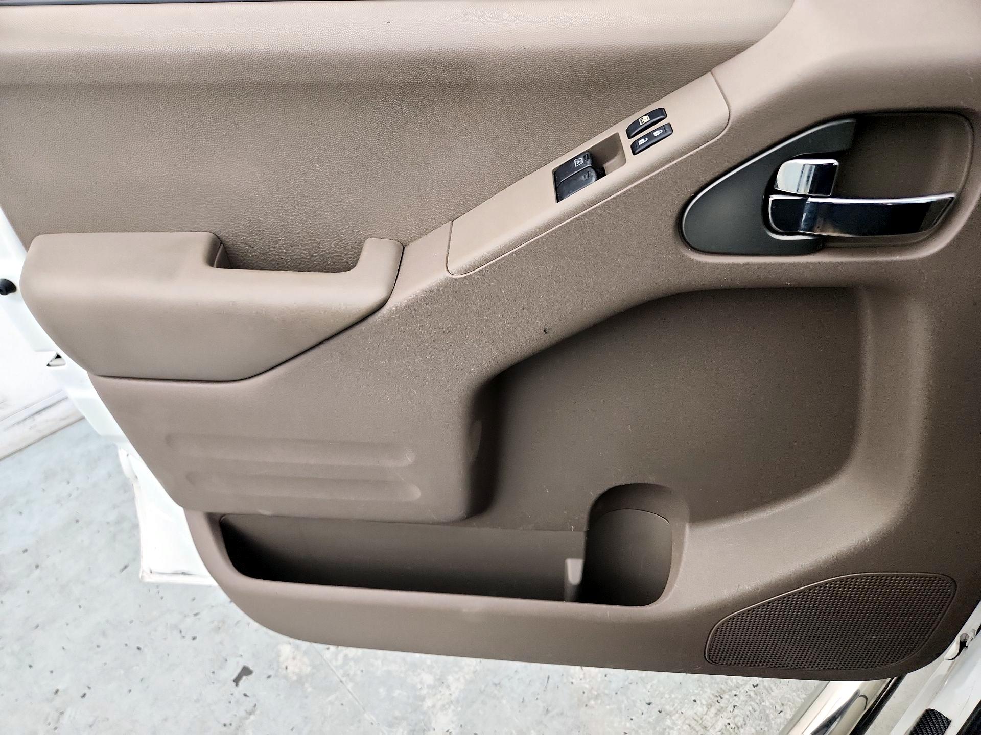 Thumbnail: 2015 Nissan Frontier - 12