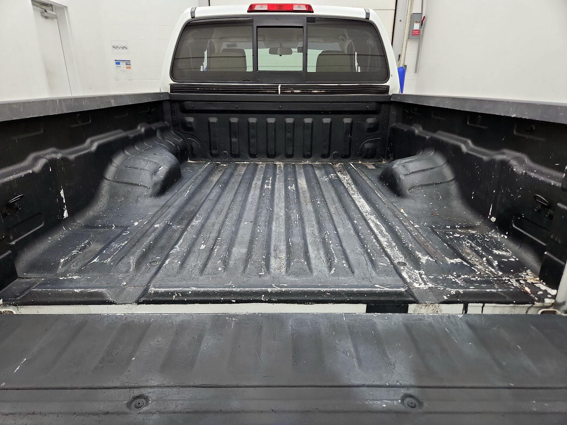 Thumbnail: 2015 Nissan Frontier - 19