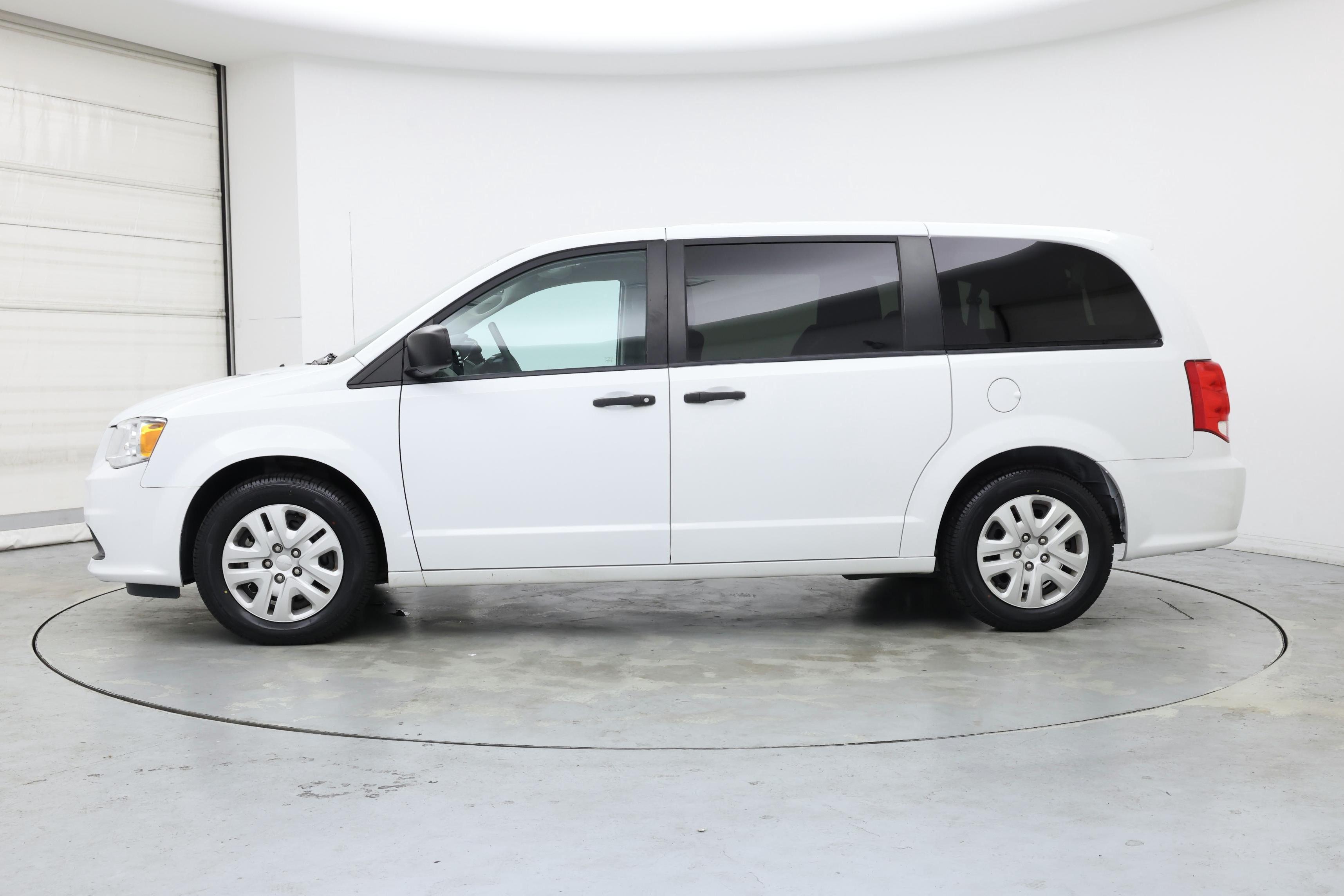 Thumbnail: 2020 Dodge Grand Caravan - 3