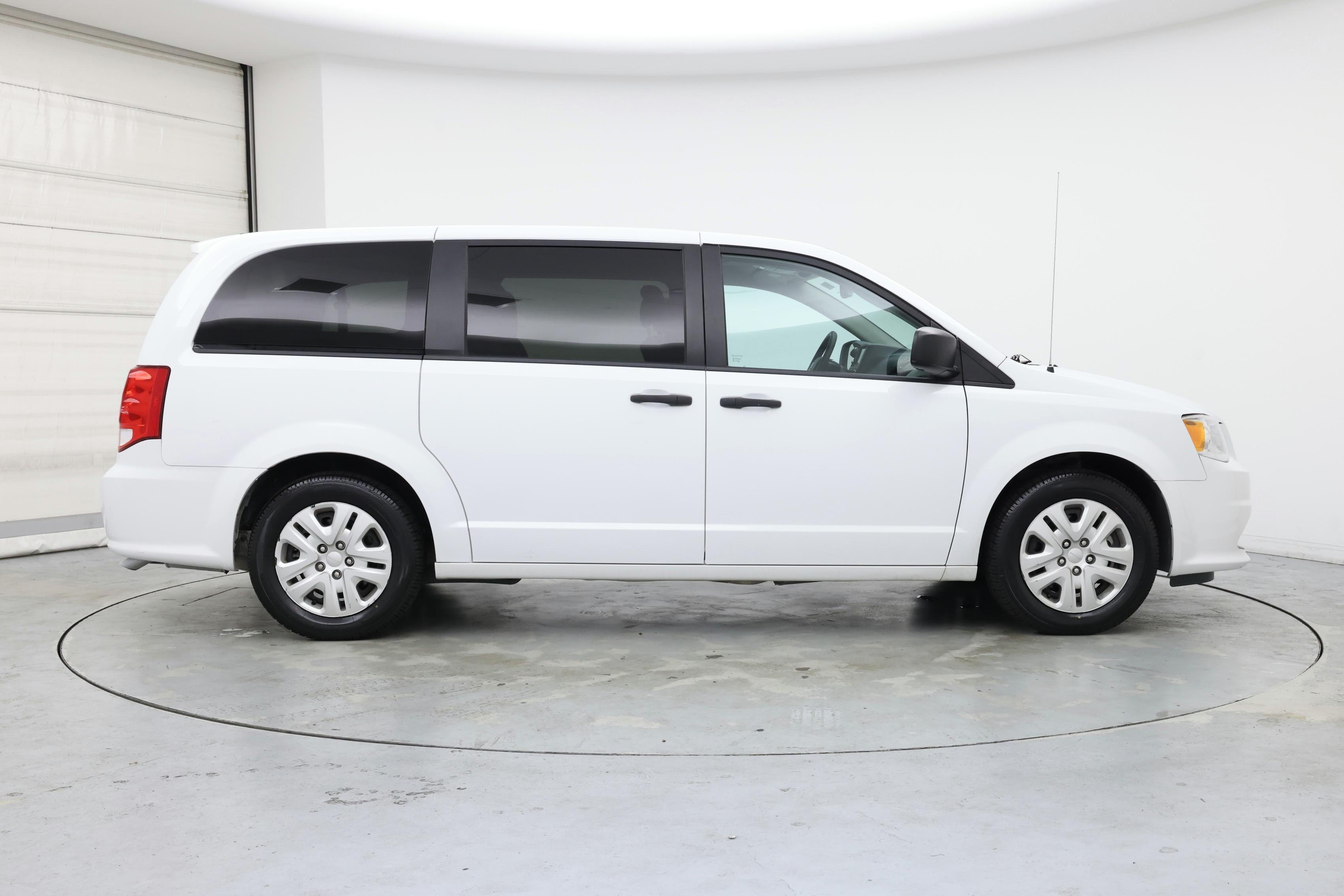 Thumbnail: 2020 Dodge Grand Caravan - 7
