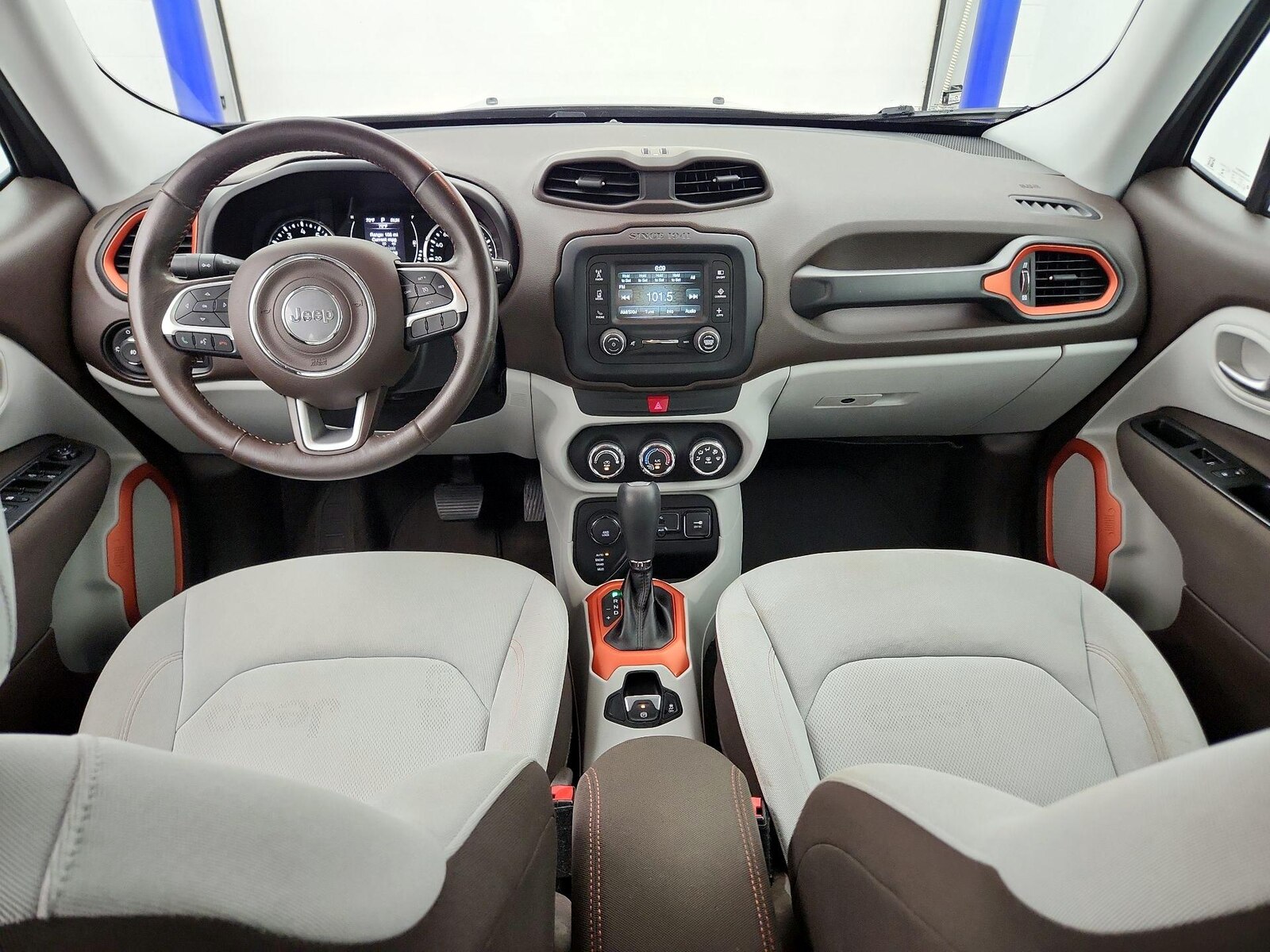 Image 10 of 2016 Jeep Renegade Latitude