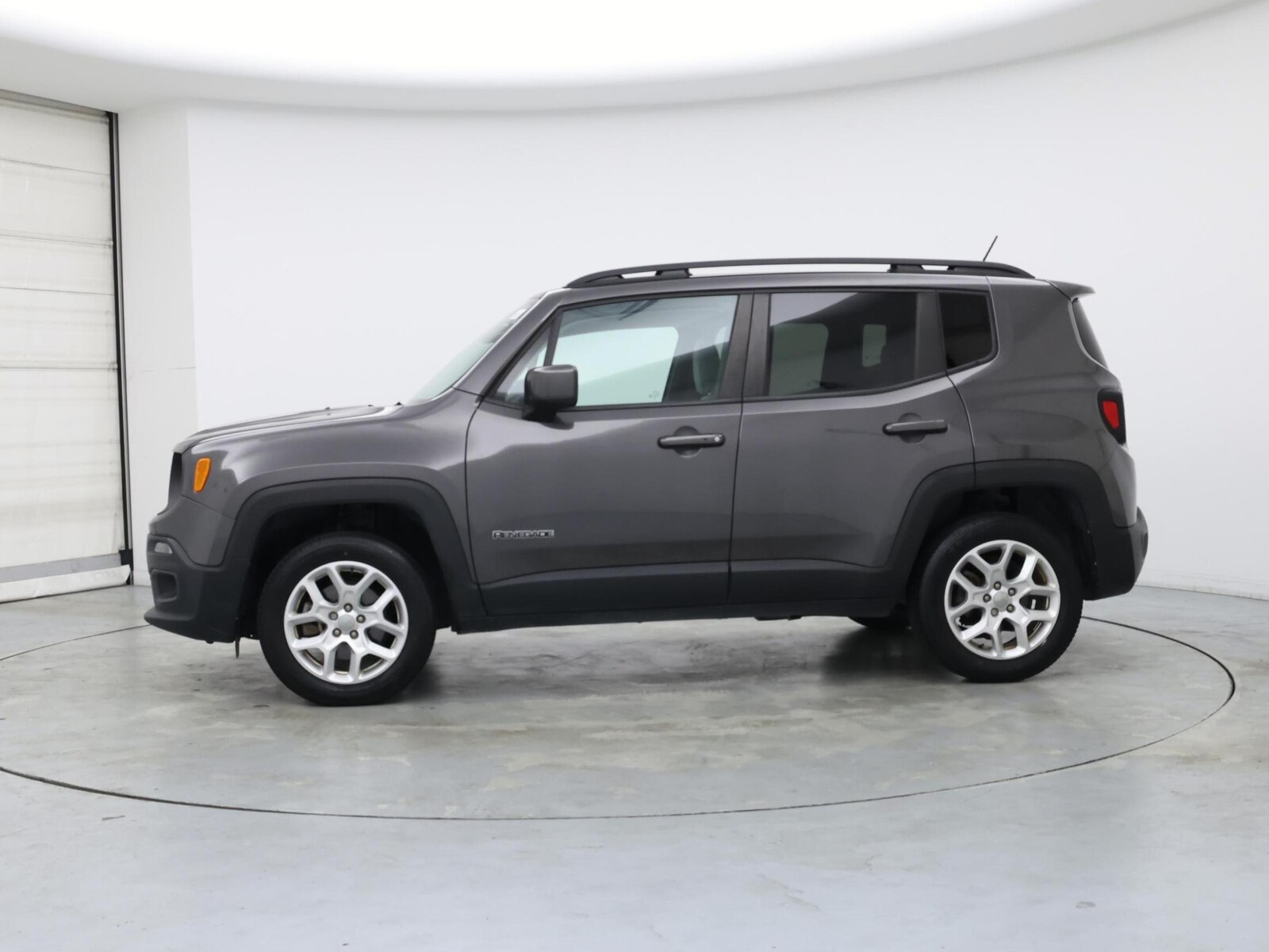 Image 4 of 2016 Jeep Renegade Latitude