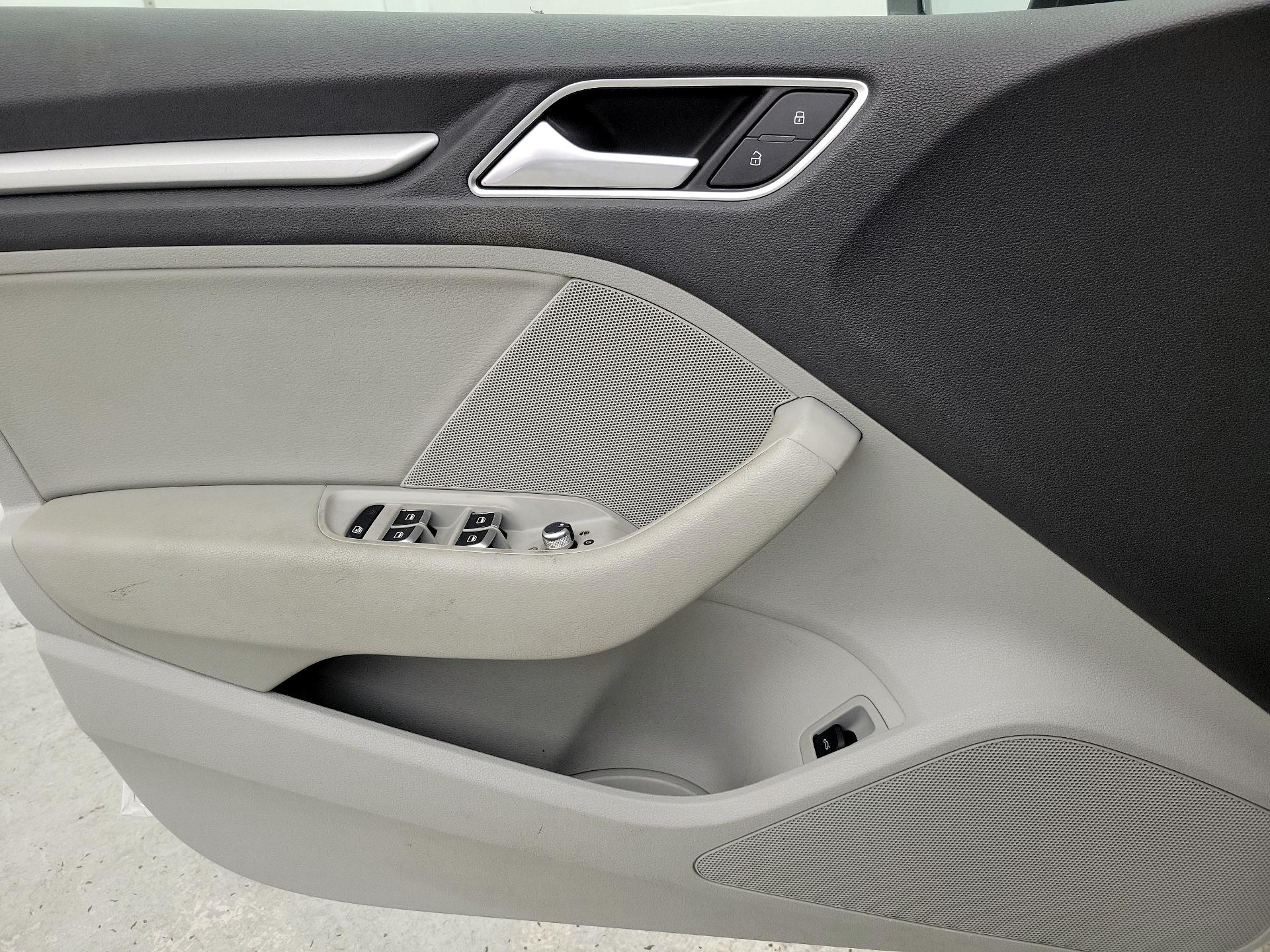 Thumbnail: 2016 Audi A3 - 12