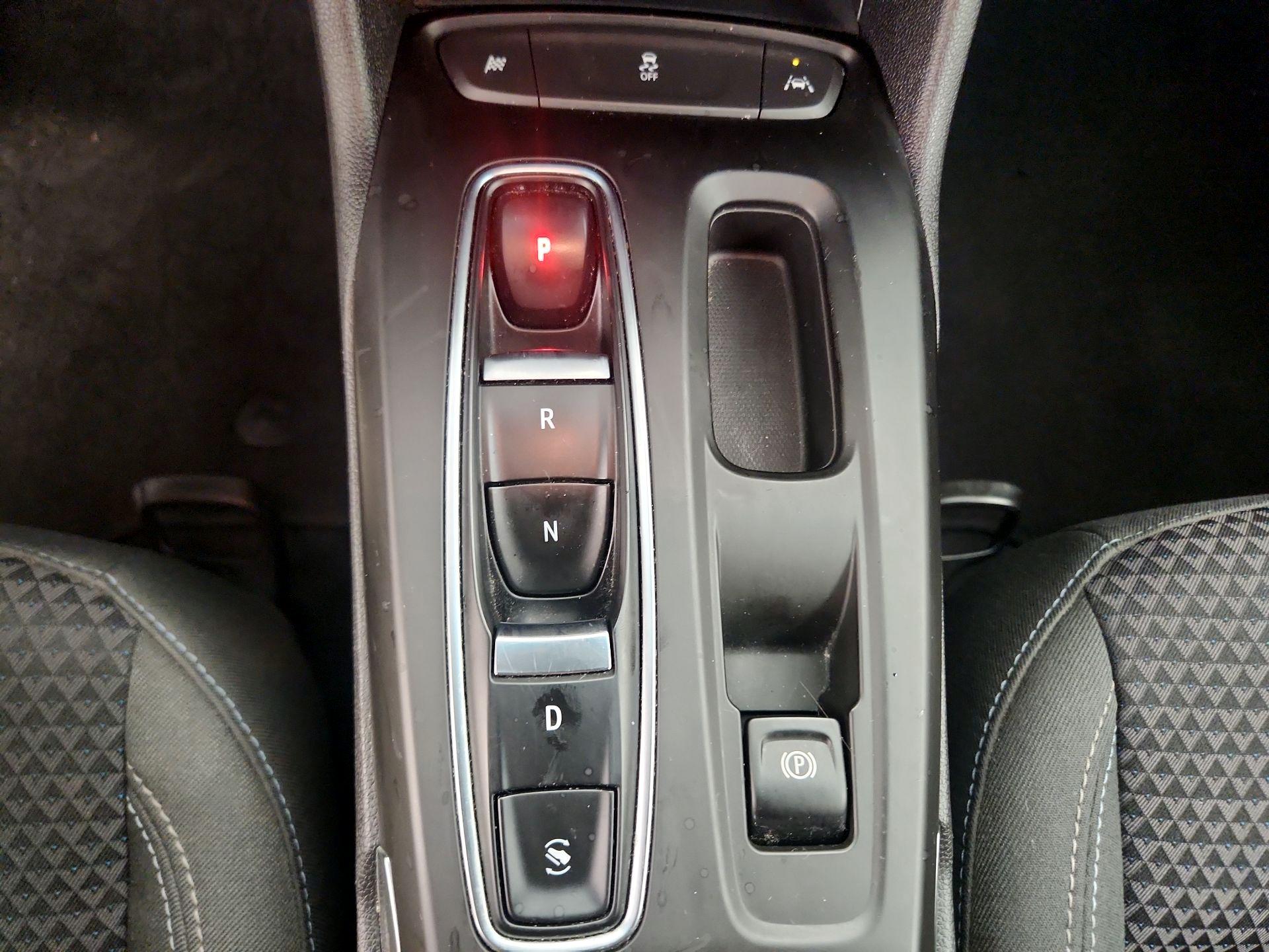 Thumbnail: 2022 Chevrolet Bolt EV - 17