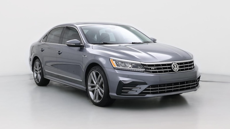 2019 Volkswagen Passat R-Line Hero Image