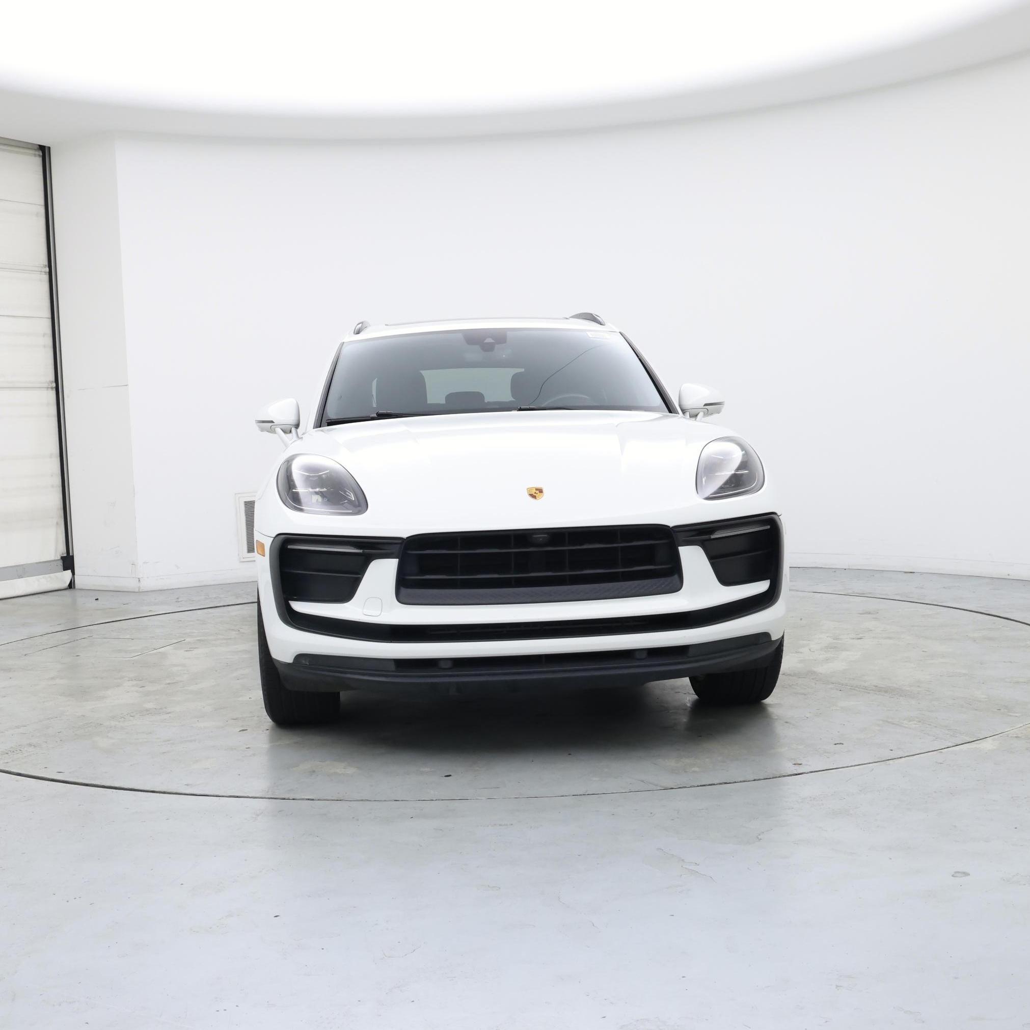 Thumbnail: 2022 Porsche Macan - 5