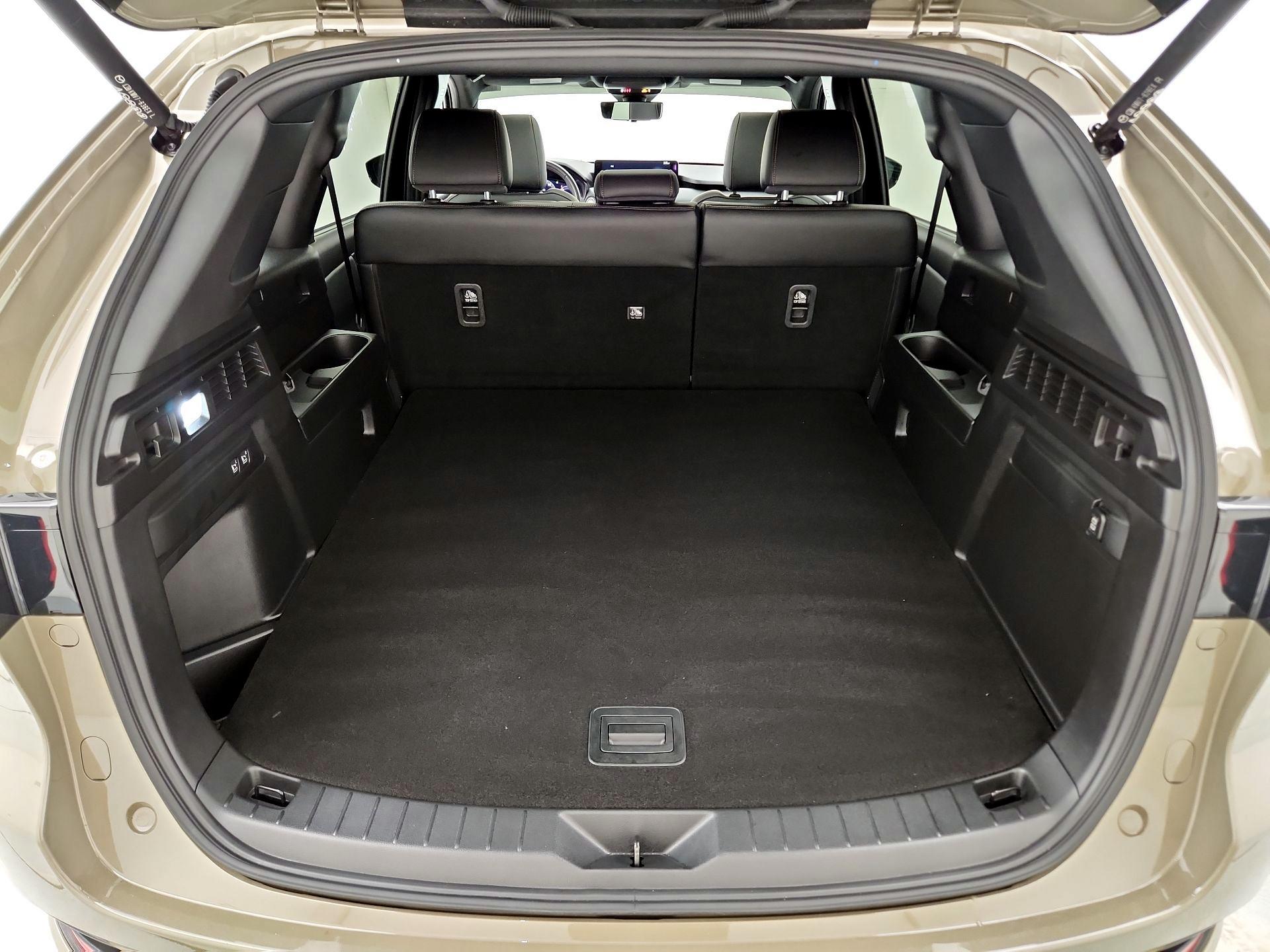 Thumbnail: 2025 Mazda CX-70 - 20