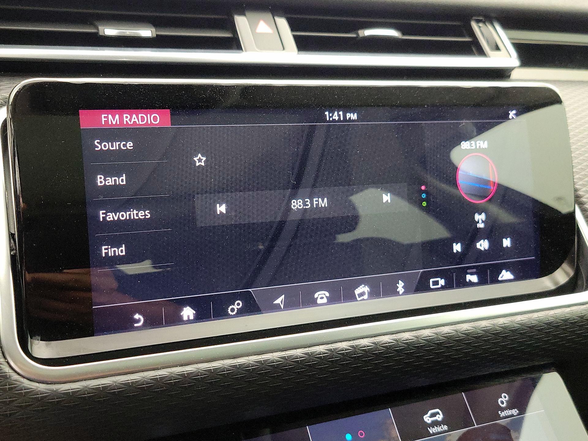 Thumbnail: 2019 Land Rover Range Rover Velar - 16